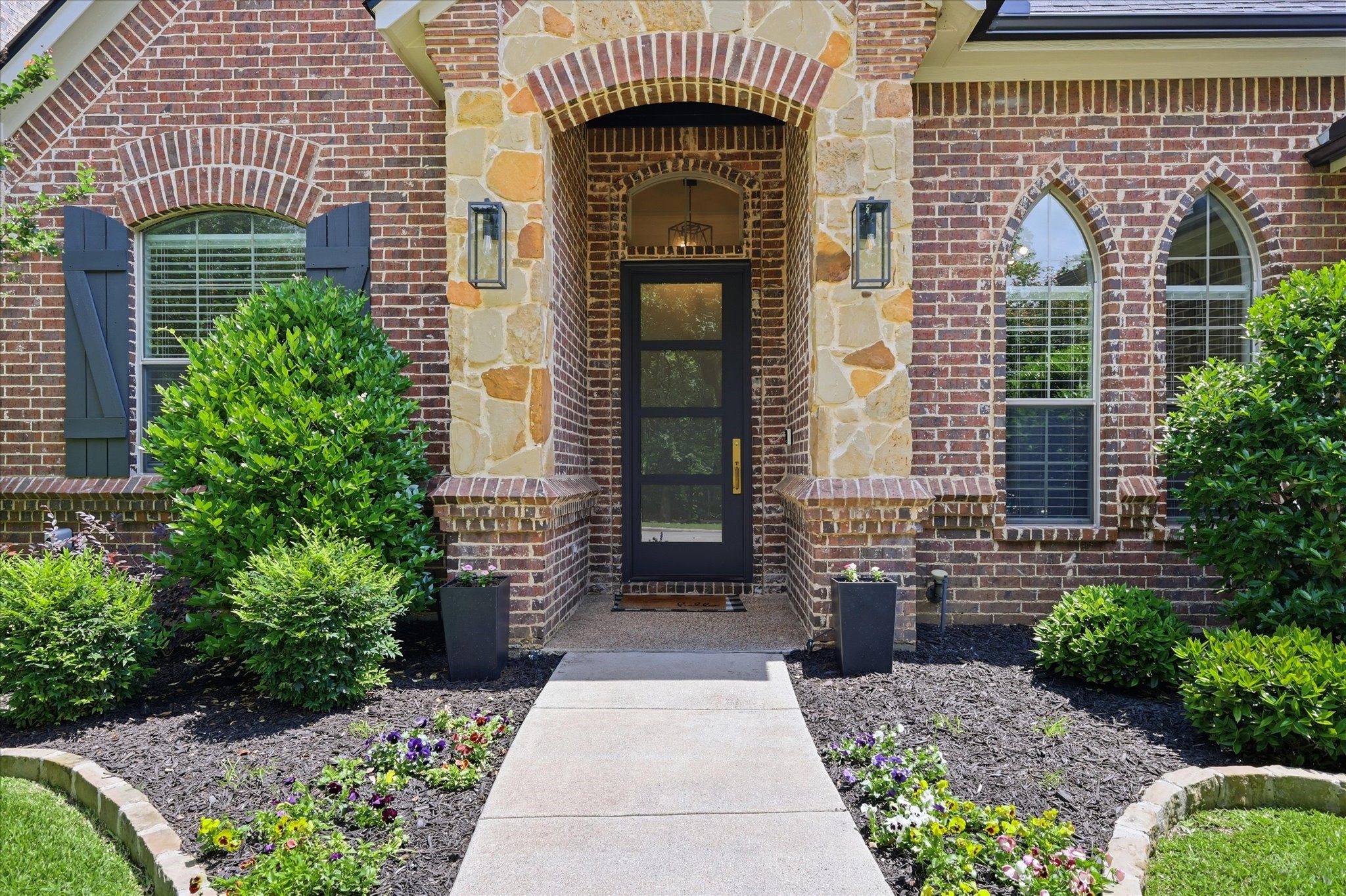 3408 Comanche Trail Hurst TX 76054