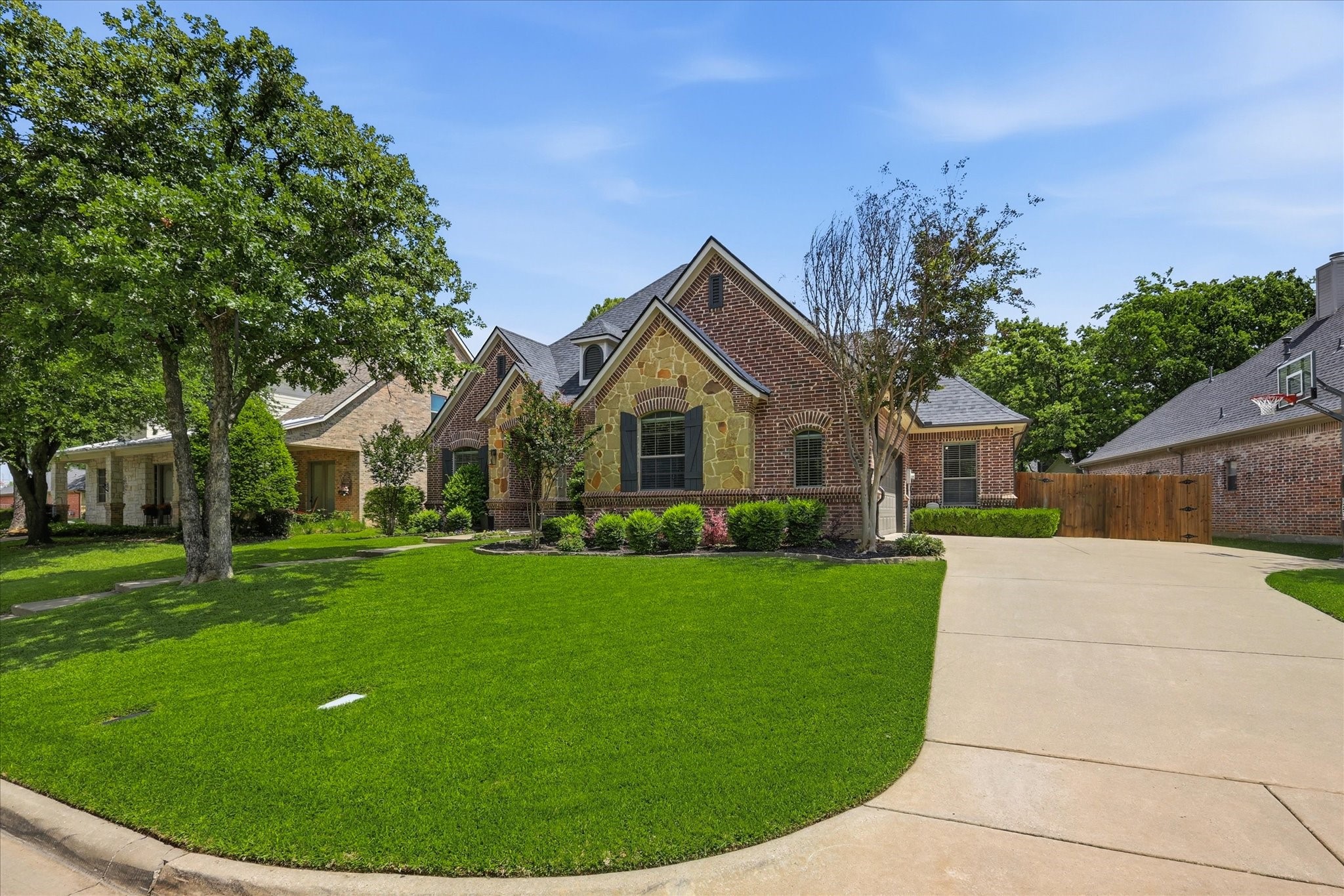 3408 Comanche Trail Hurst TX 76054