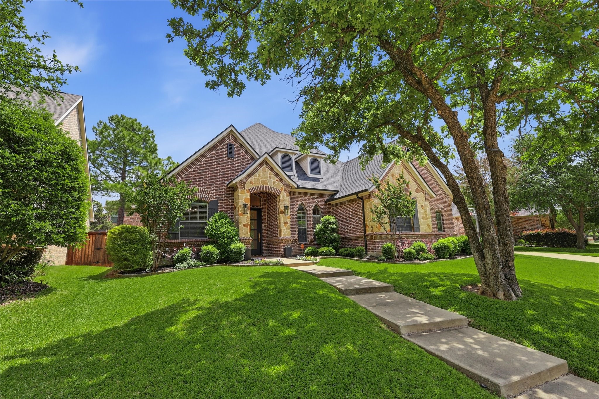 3408 Comanche Trail Hurst TX 76054