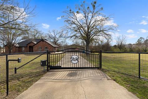 510 Oklahoma Street Van TX 75790