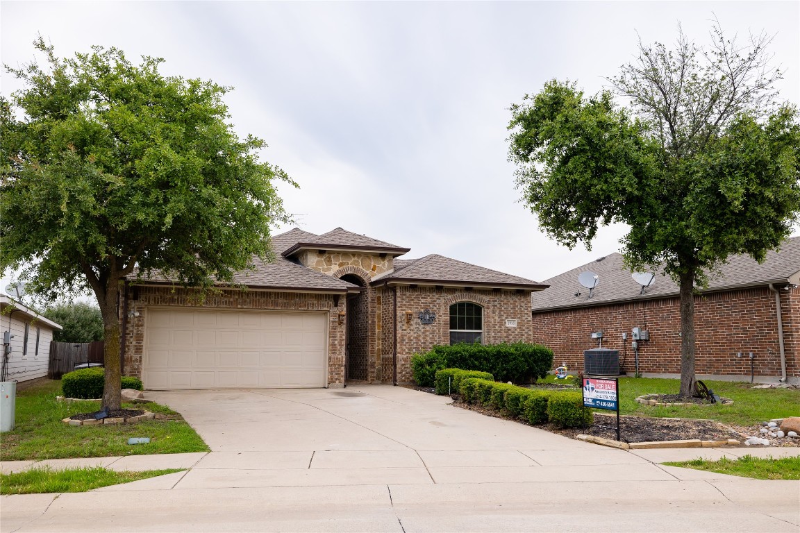 1910 Pin Oak Trail Anna TX 75409
