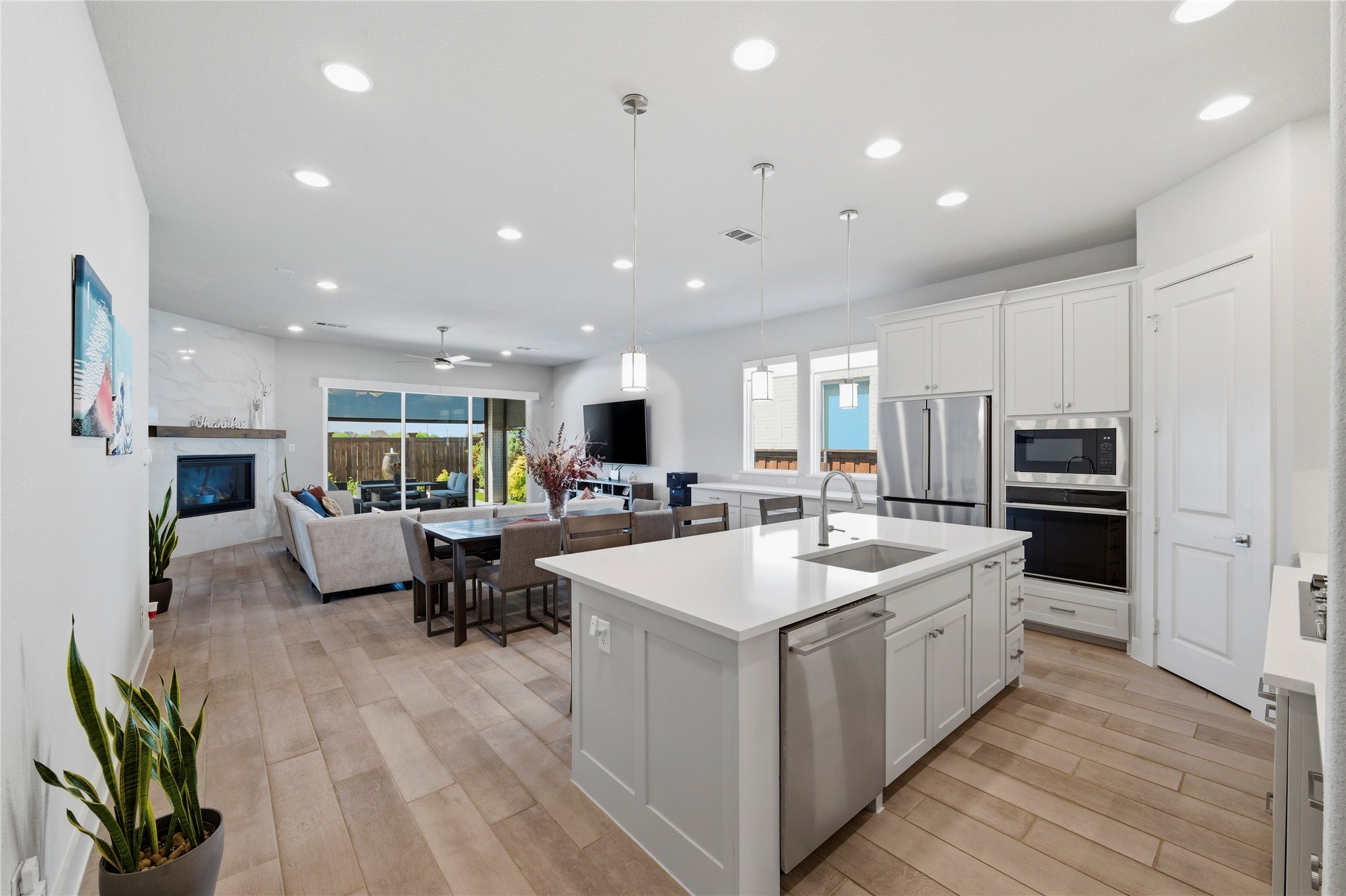 3036 Warrington The Colony TX 75056