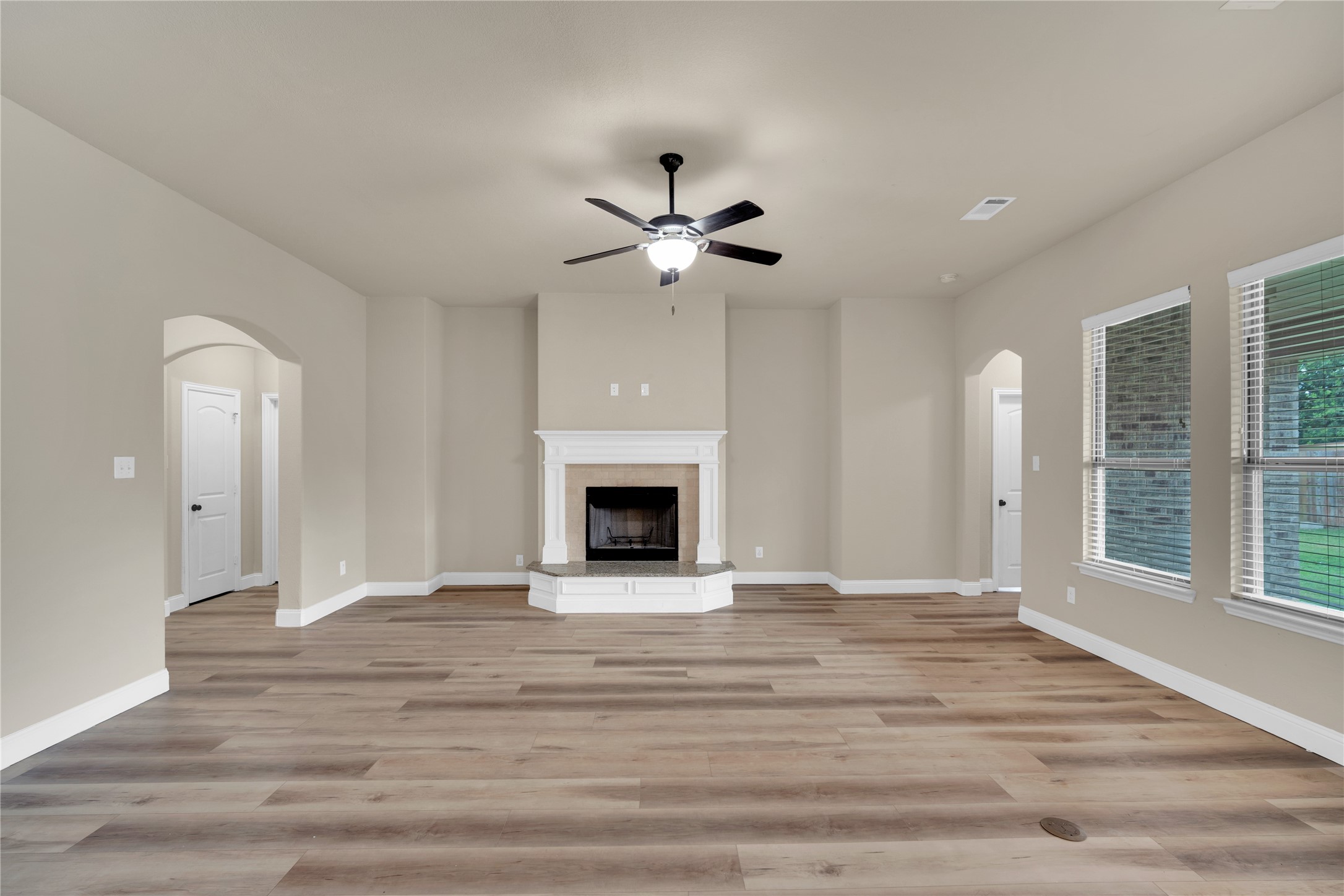 437 Whispering Willow Drive Midlothian TX 76065