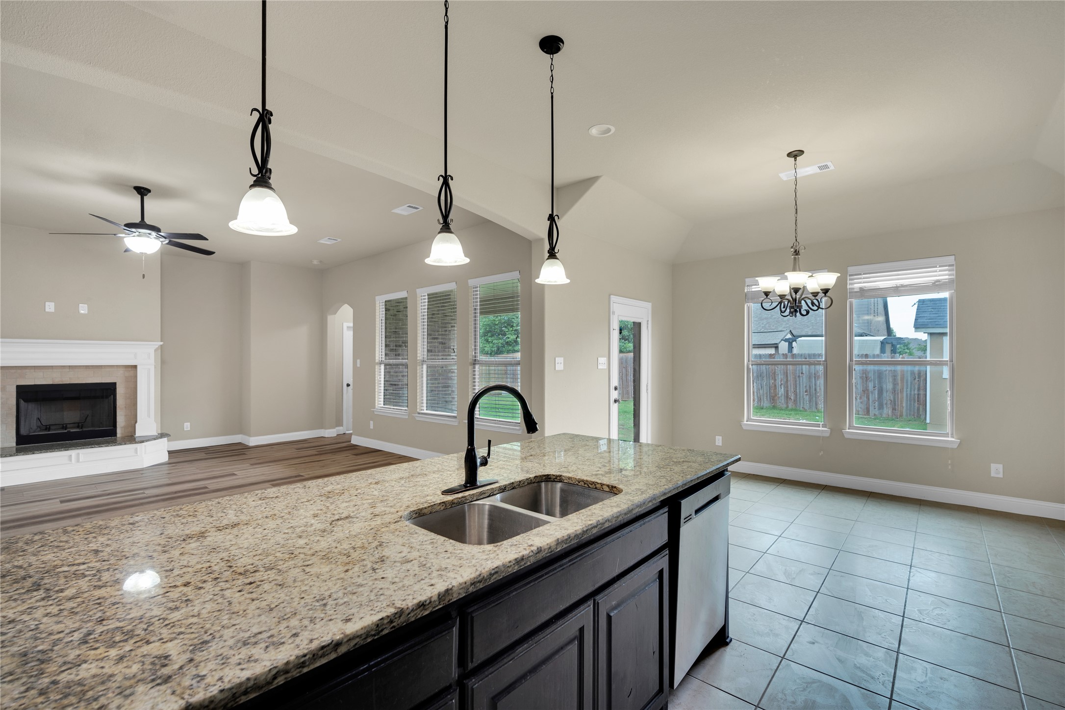 437 Whispering Willow Drive Midlothian TX 76065