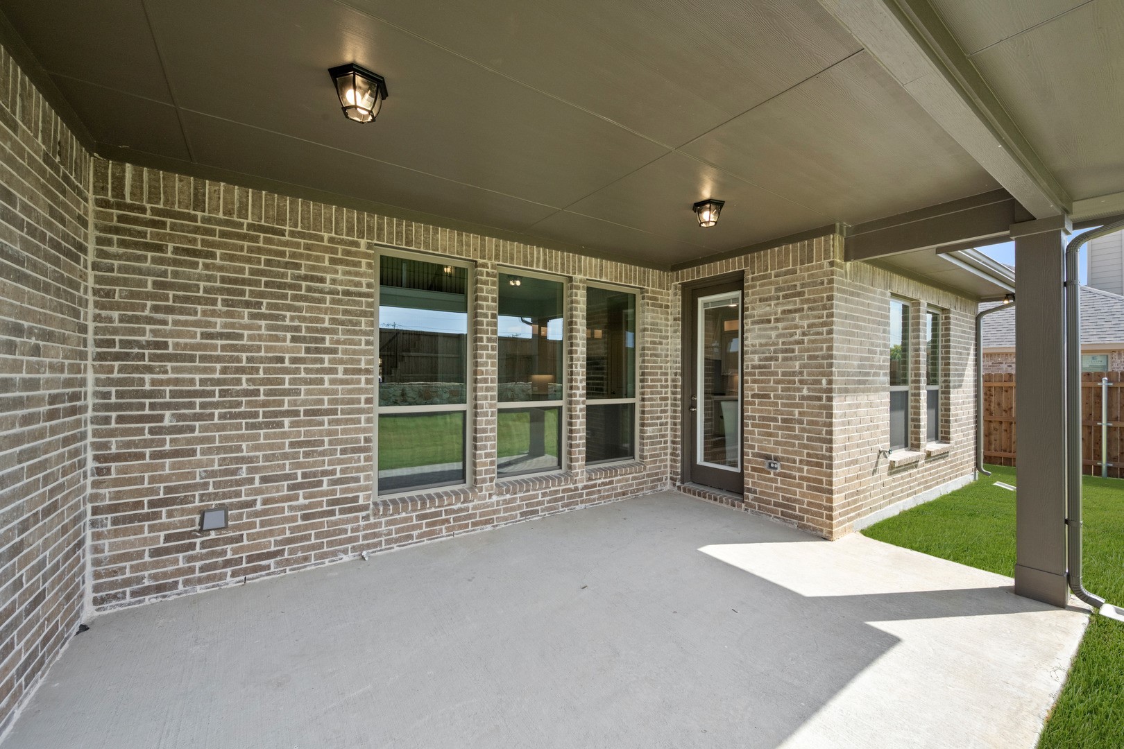 2106 Redding Drive Mansfield TX 76084