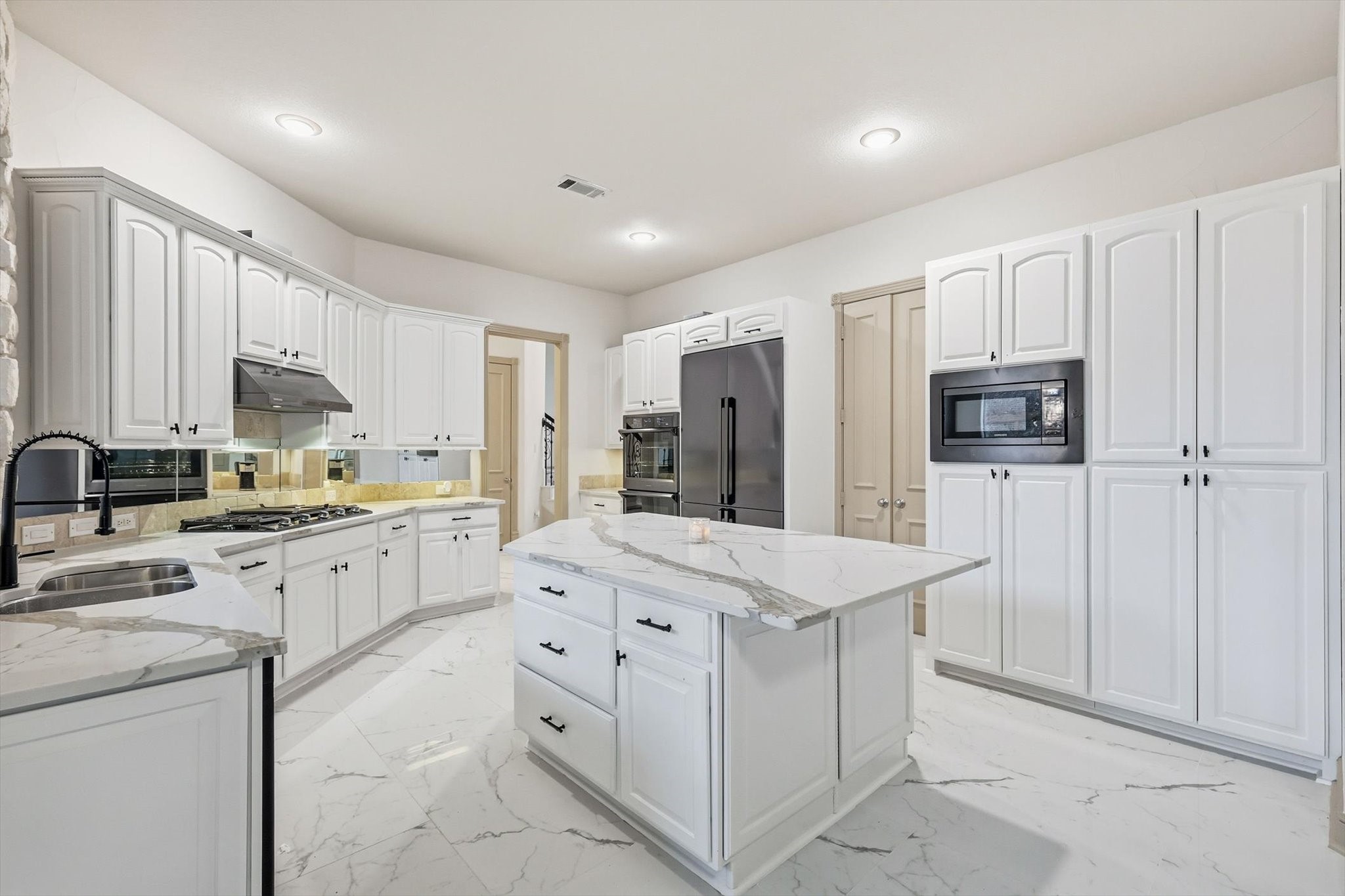 4308 Native Oak Court Flower Mound TX 75022