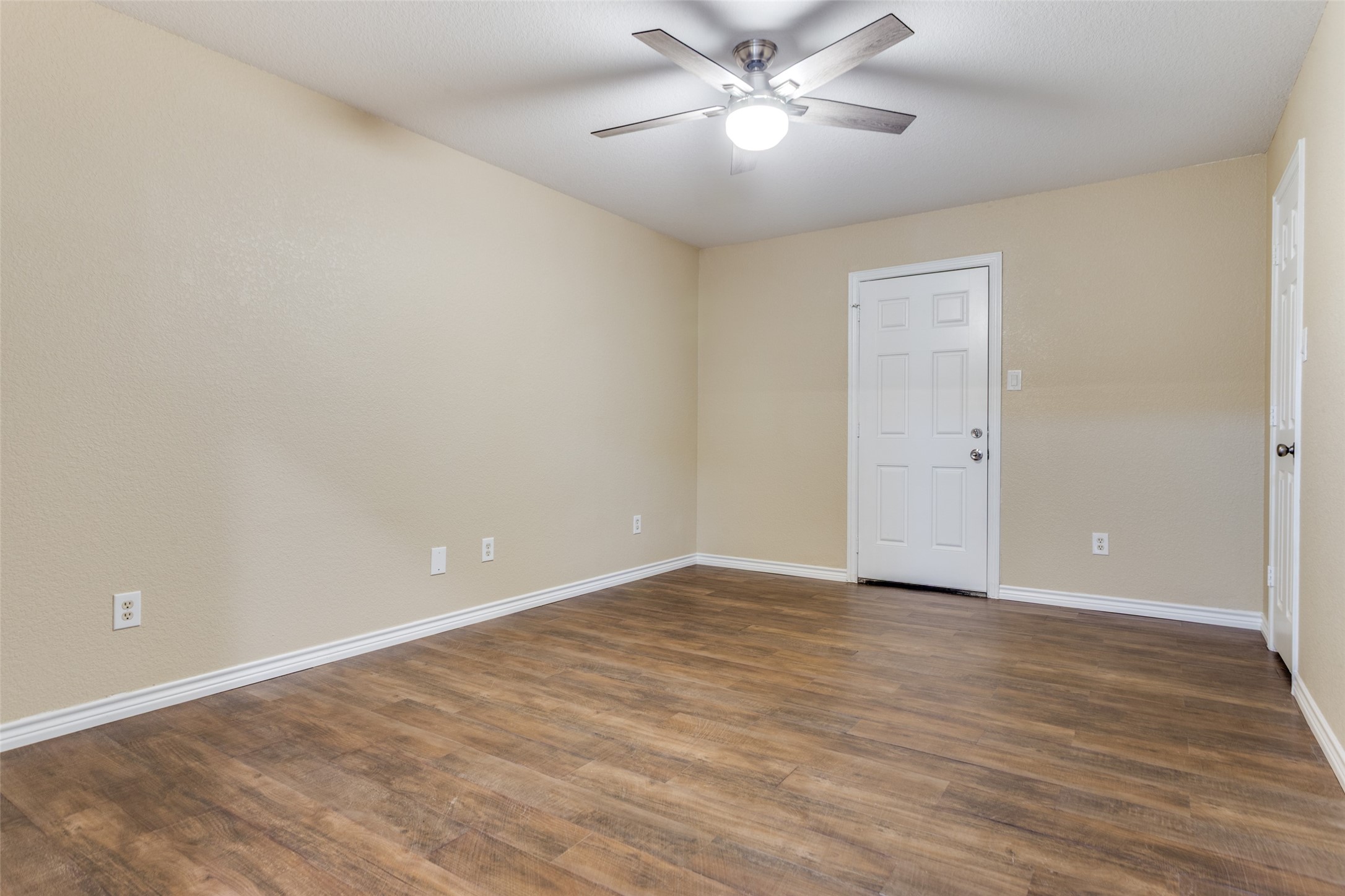 8132 Tanner Avenue Fort Worth TX 76116