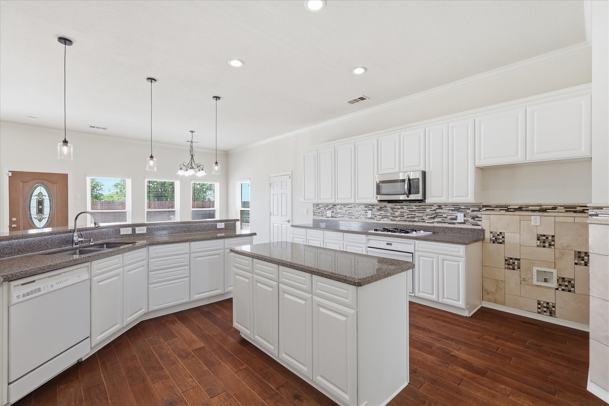 5824 Pin Tail Court Fort Worth TX 76244