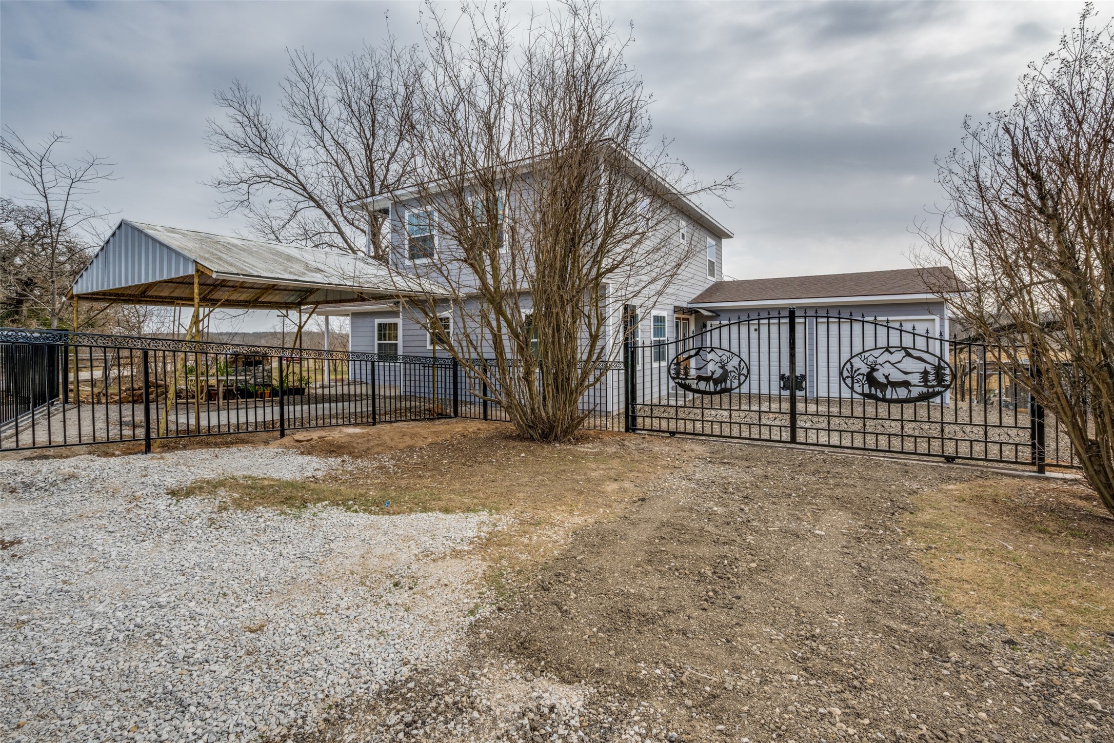 799 County Road 1596 Alvord TX 76225