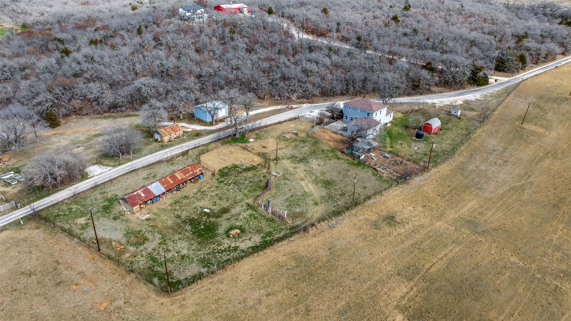 799 County Road 1596 Alvord TX 76225