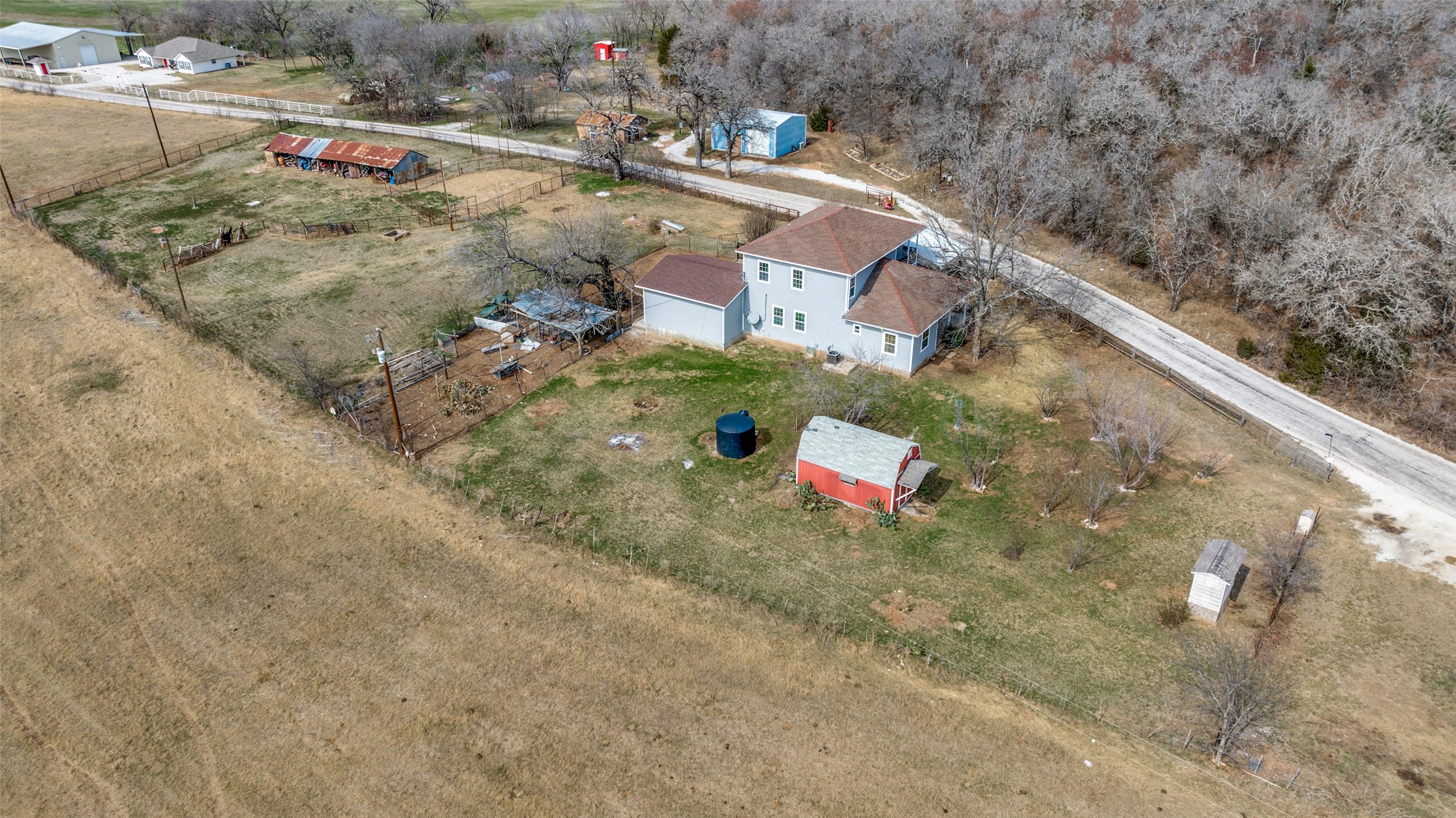 799 County Road 1596 Alvord TX 76225