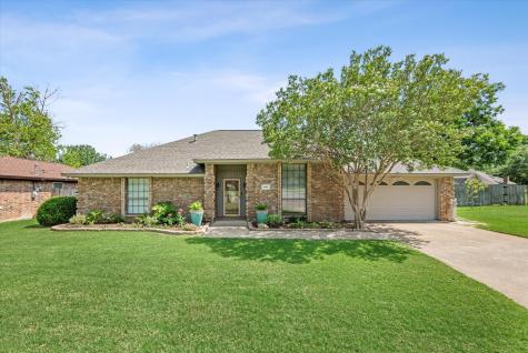8950 Hialeah Circle S North Richland Hills TX 76182