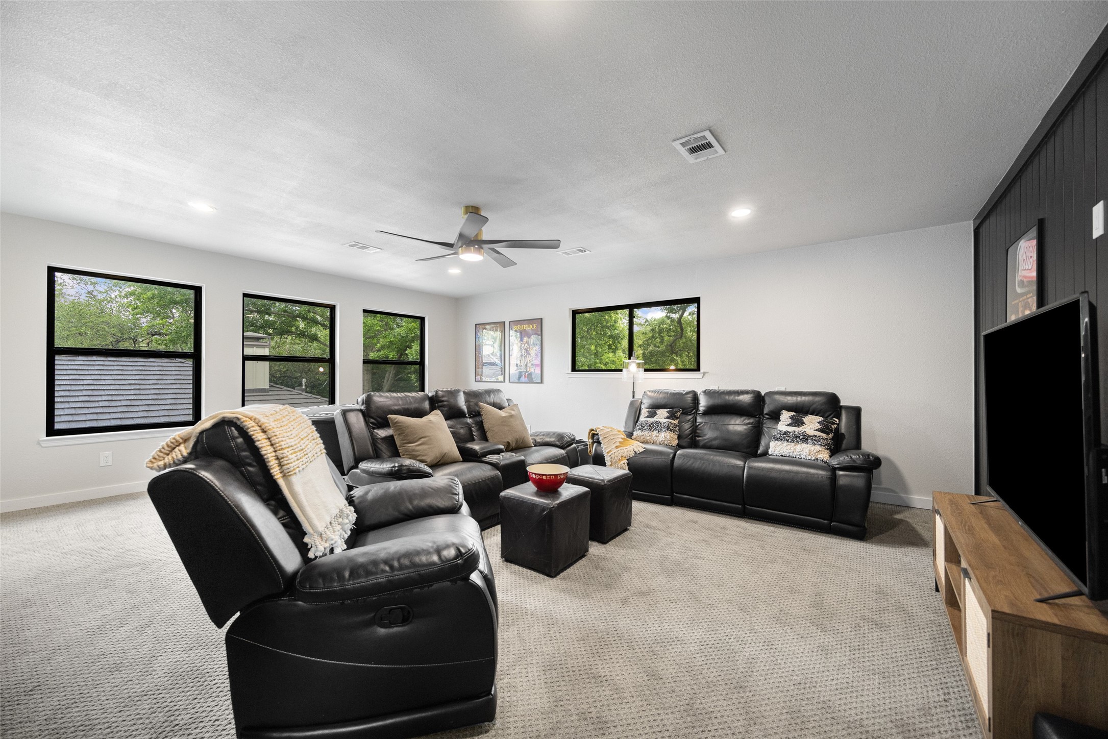 10544 Cox Lane Dallas TX 75229