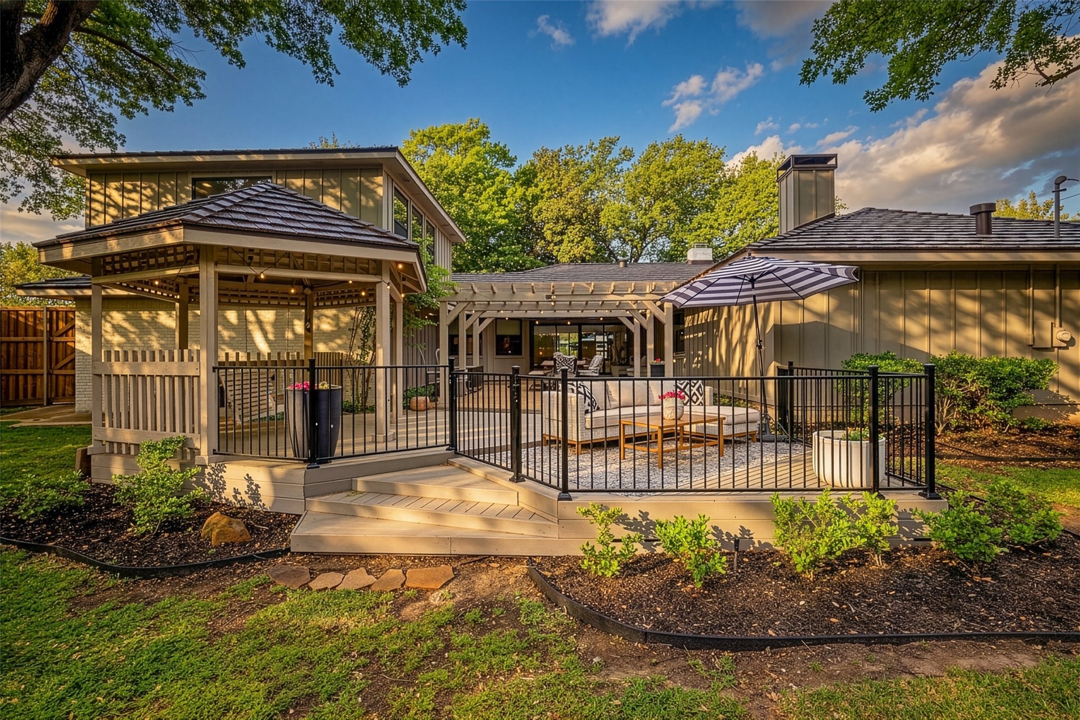 10544 Cox Lane Dallas TX 75229