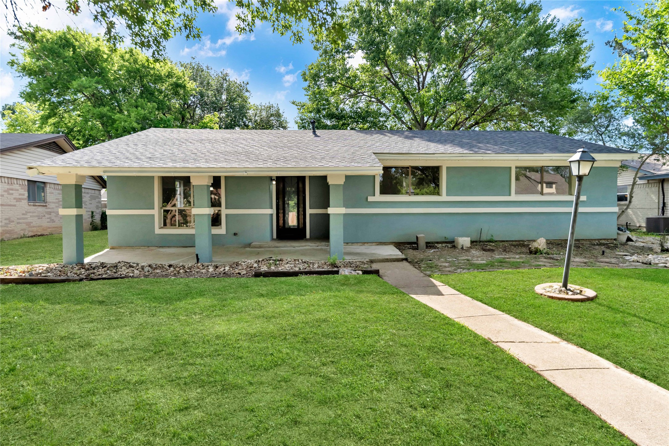 2416 Glacier Street Irving TX 75062