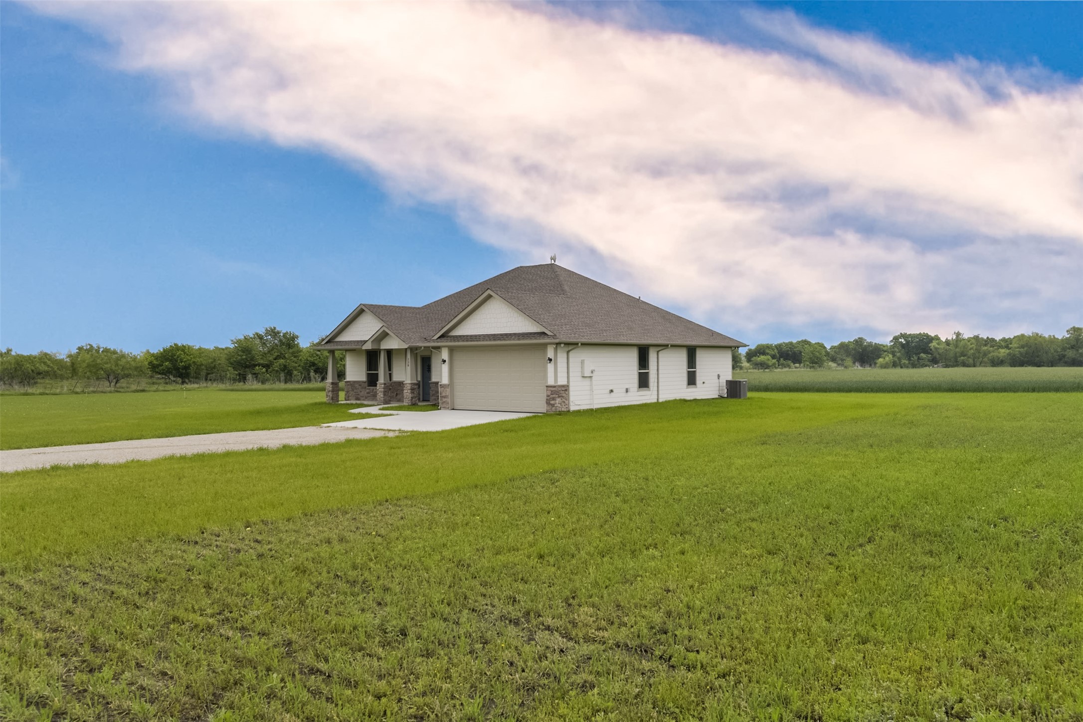 138 Zmolek Road Alma TX 75119