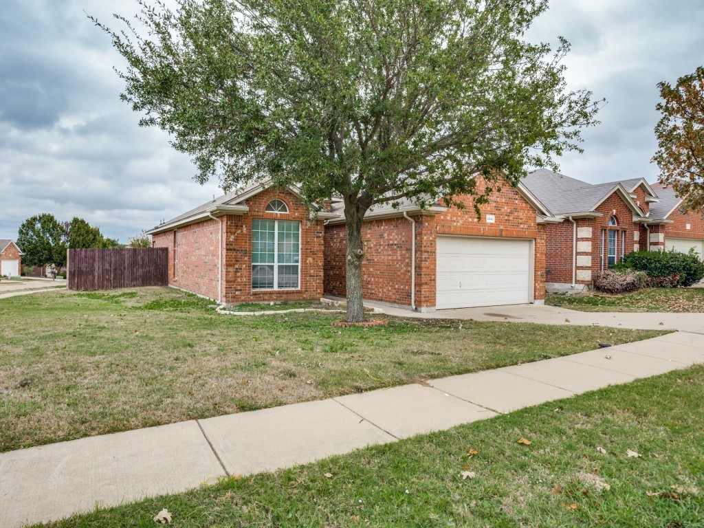 6040 Horse Trap Drive Fort Worth TX 76179