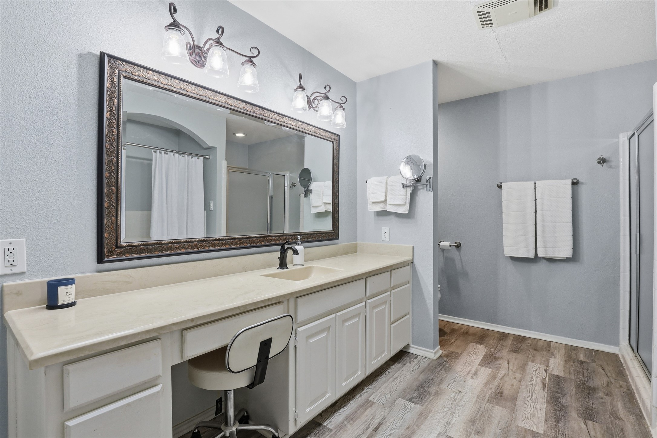 5207 Fairway Circle De Cordova TX 76049