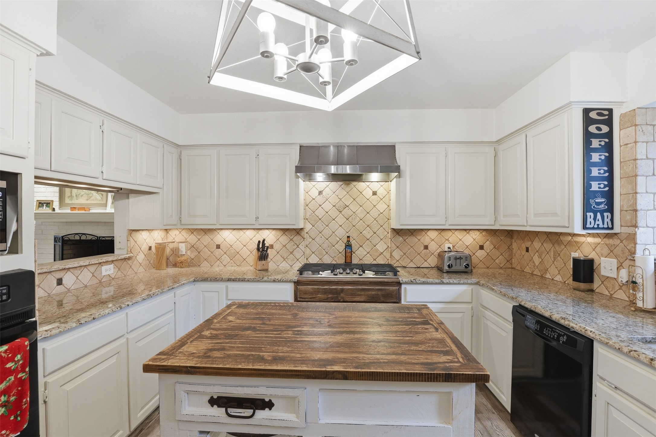 5207 Fairway Circle De Cordova TX 76049