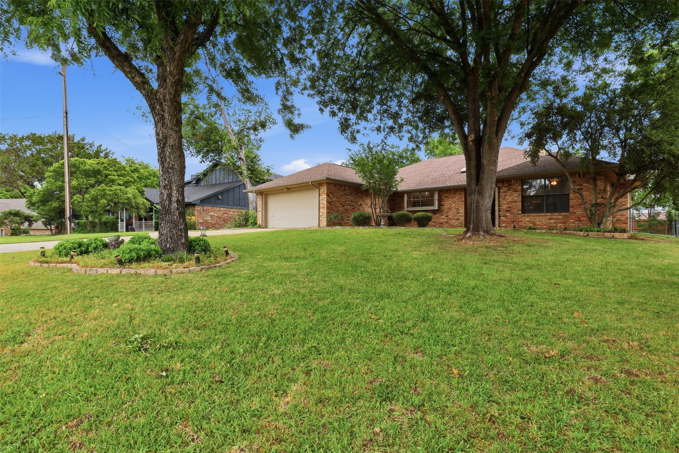 5207 Fairway Circle De Cordova TX 76049