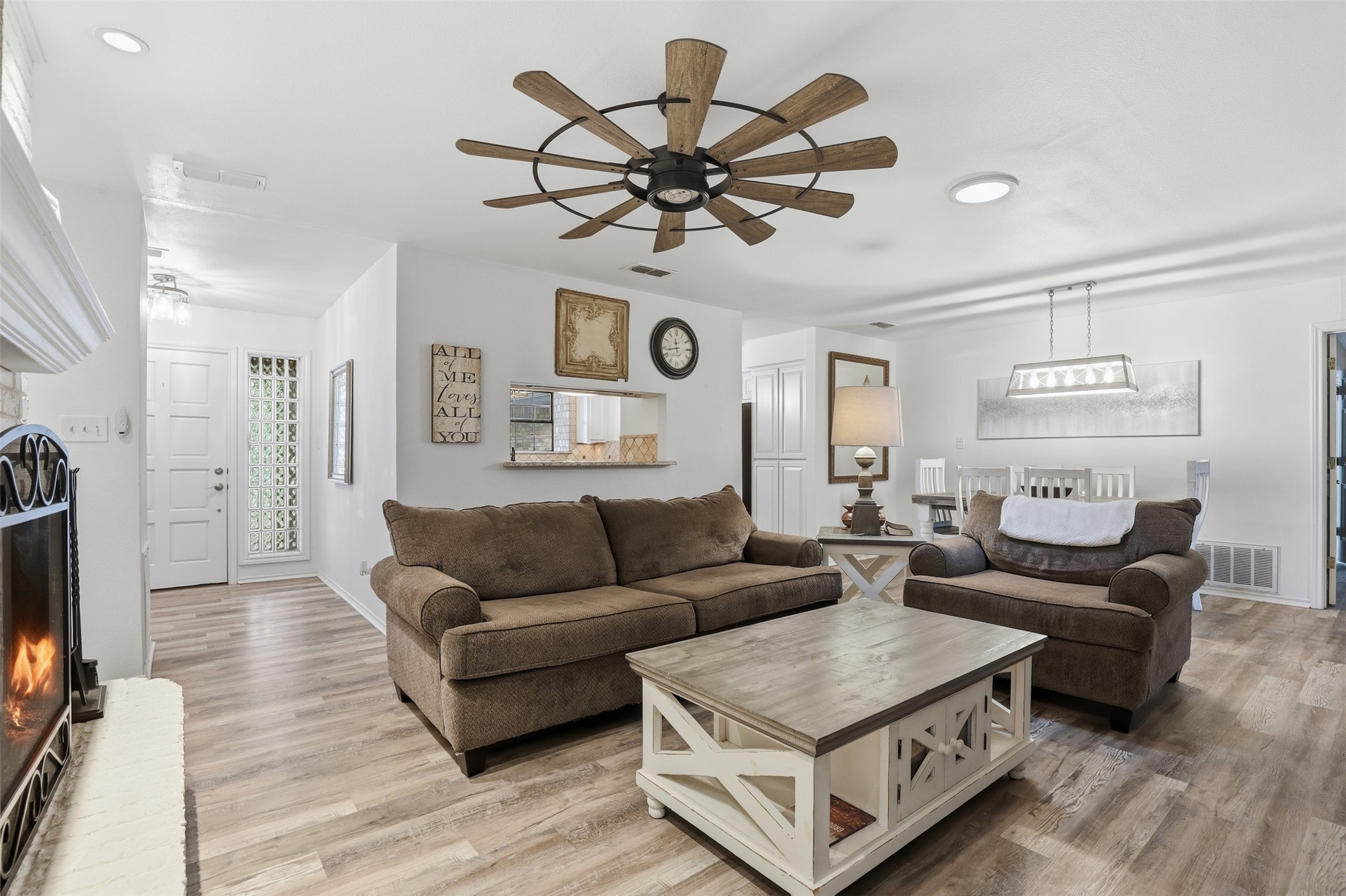 5207 Fairway Circle De Cordova TX 76049