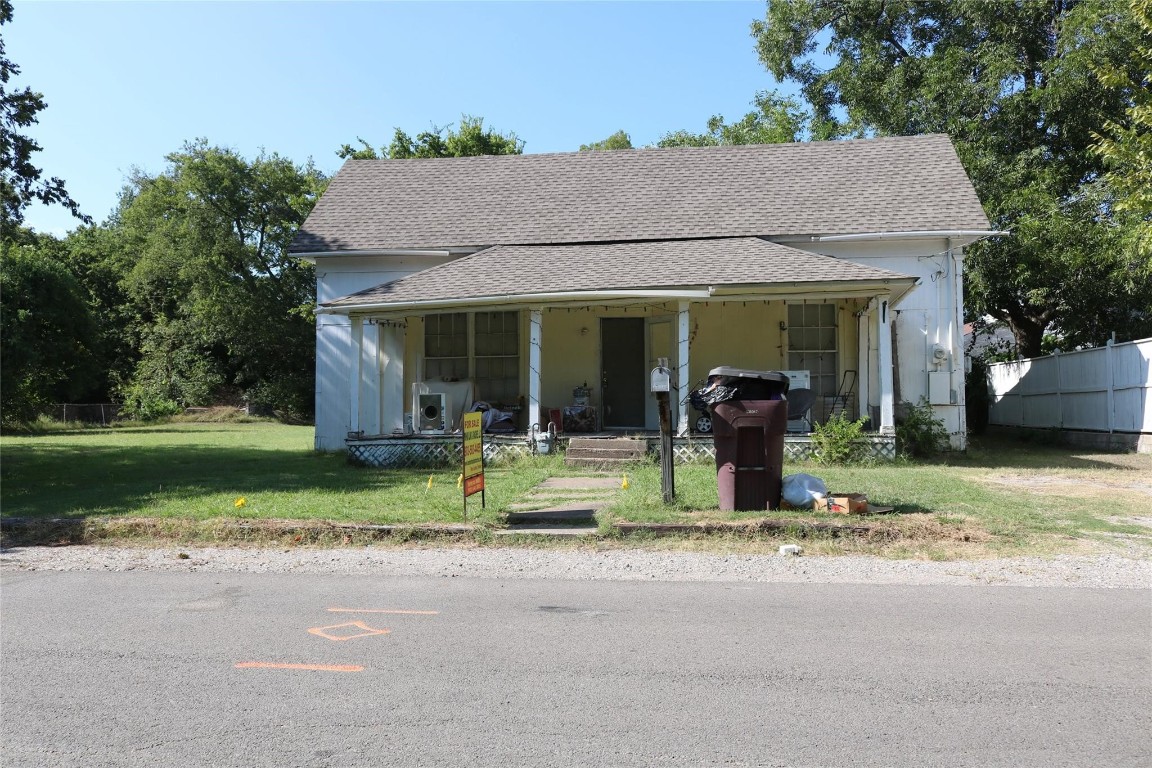 702 W 7th Street Bonham TX 75418