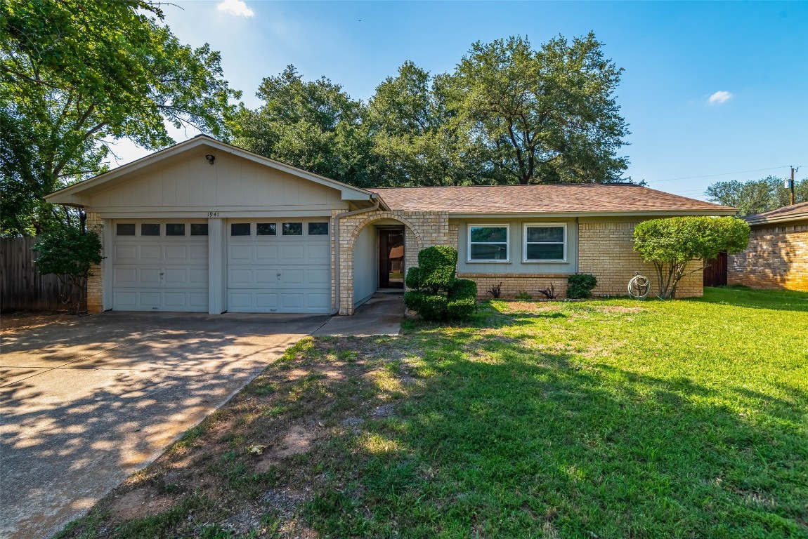 1941 Knoxville Drive Bedford TX 76022