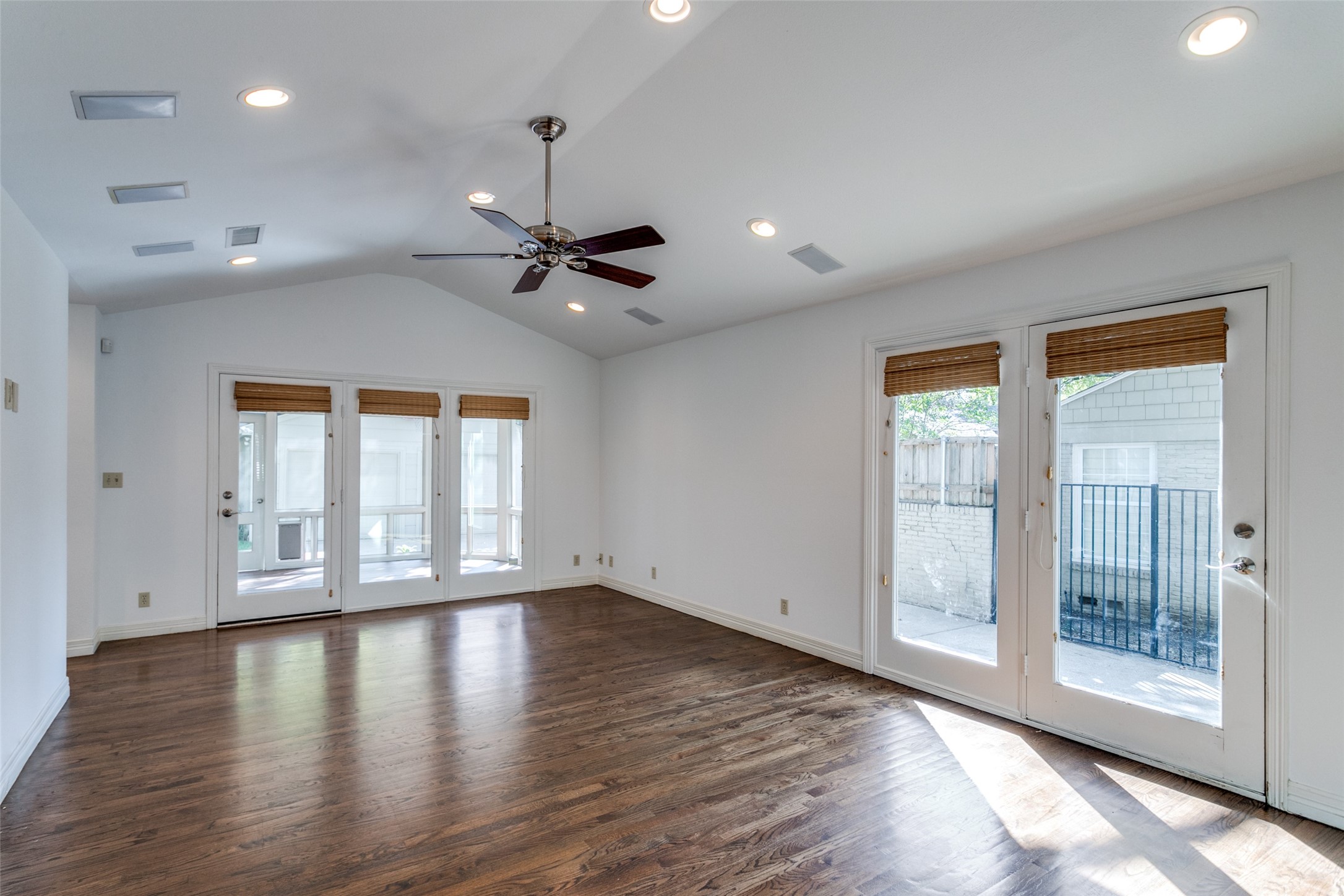 5408 Emerson Avenue Dallas TX 75209
