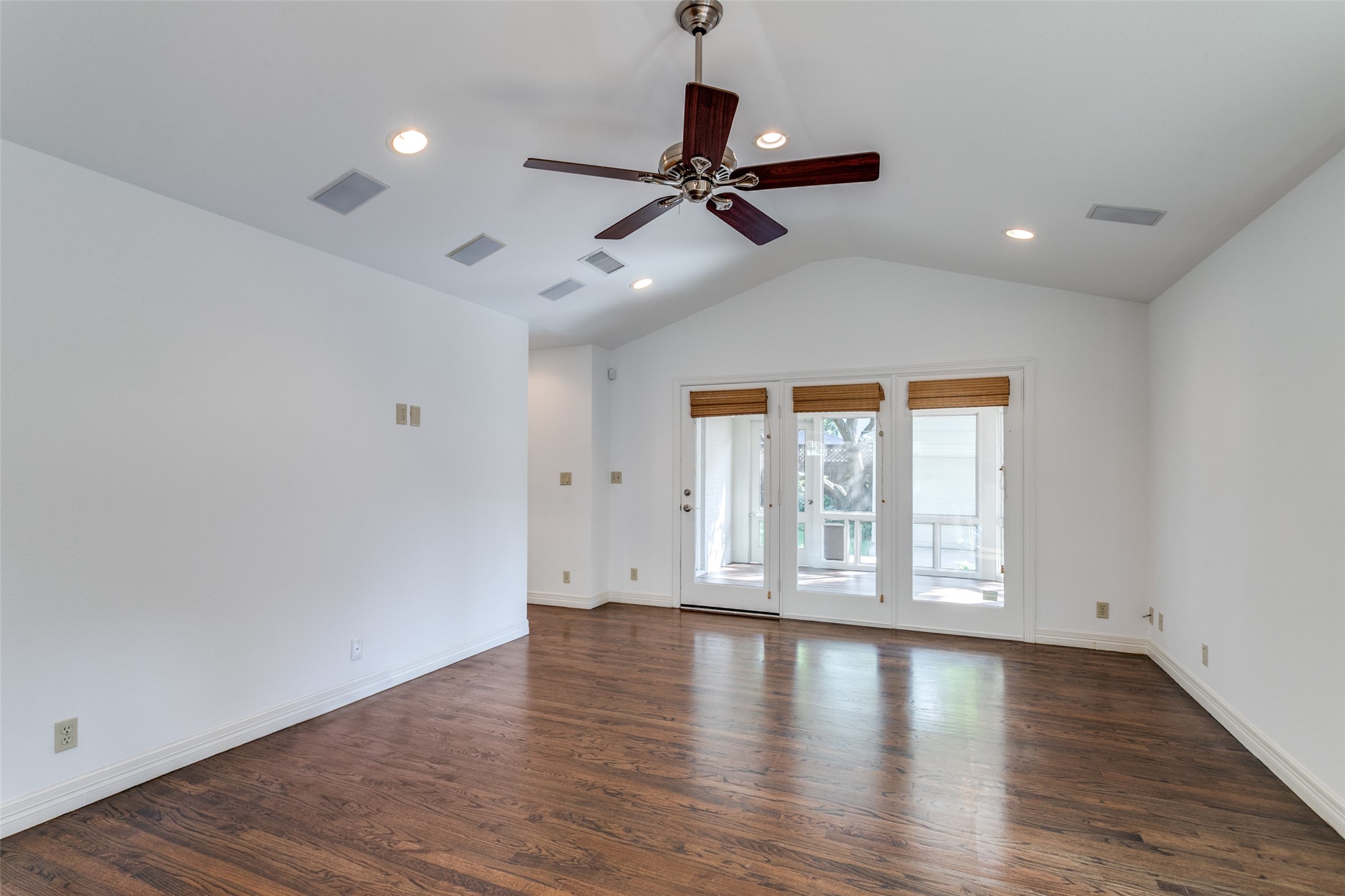 5408 Emerson Avenue Dallas TX 75209