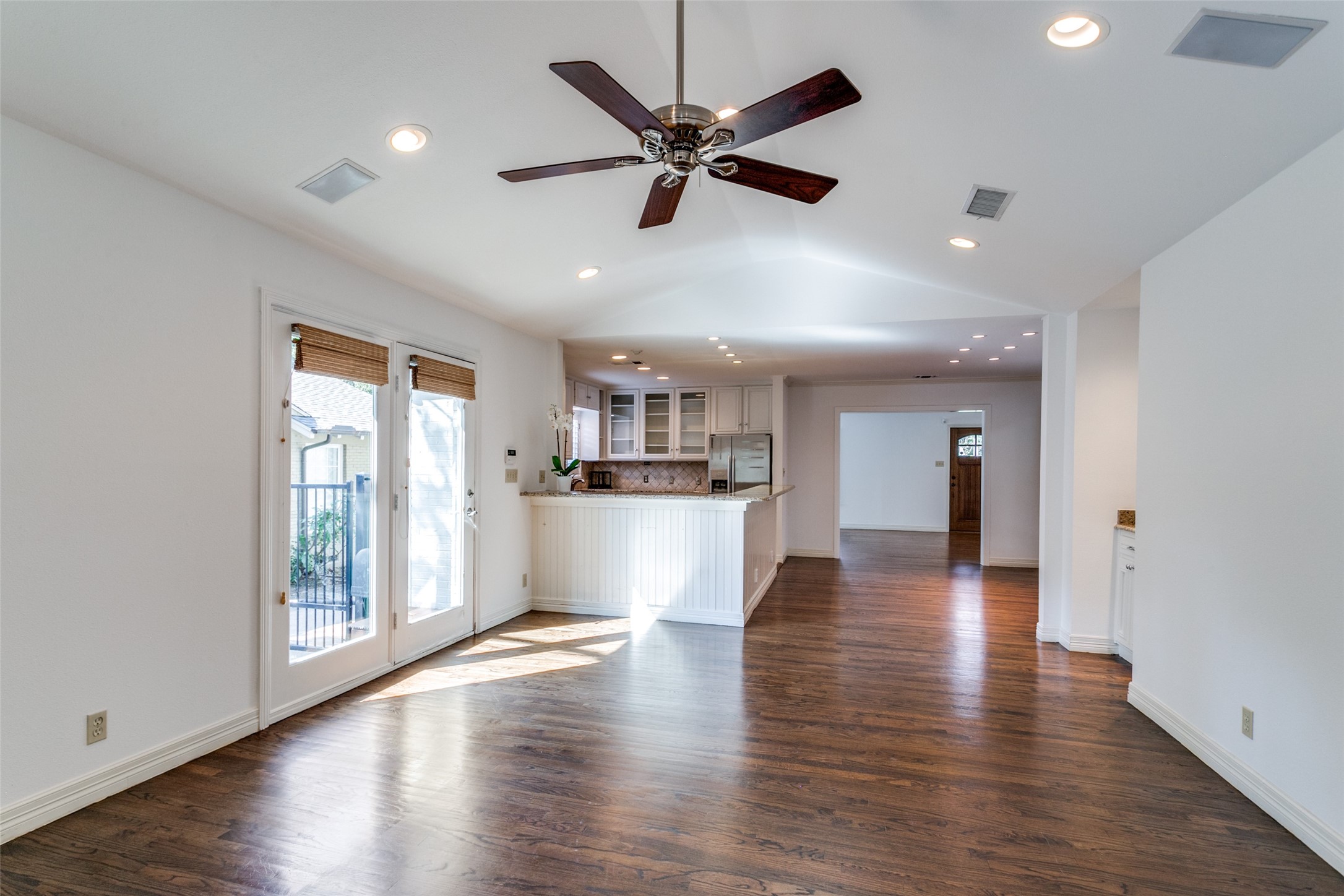5408 Emerson Avenue Dallas TX 75209