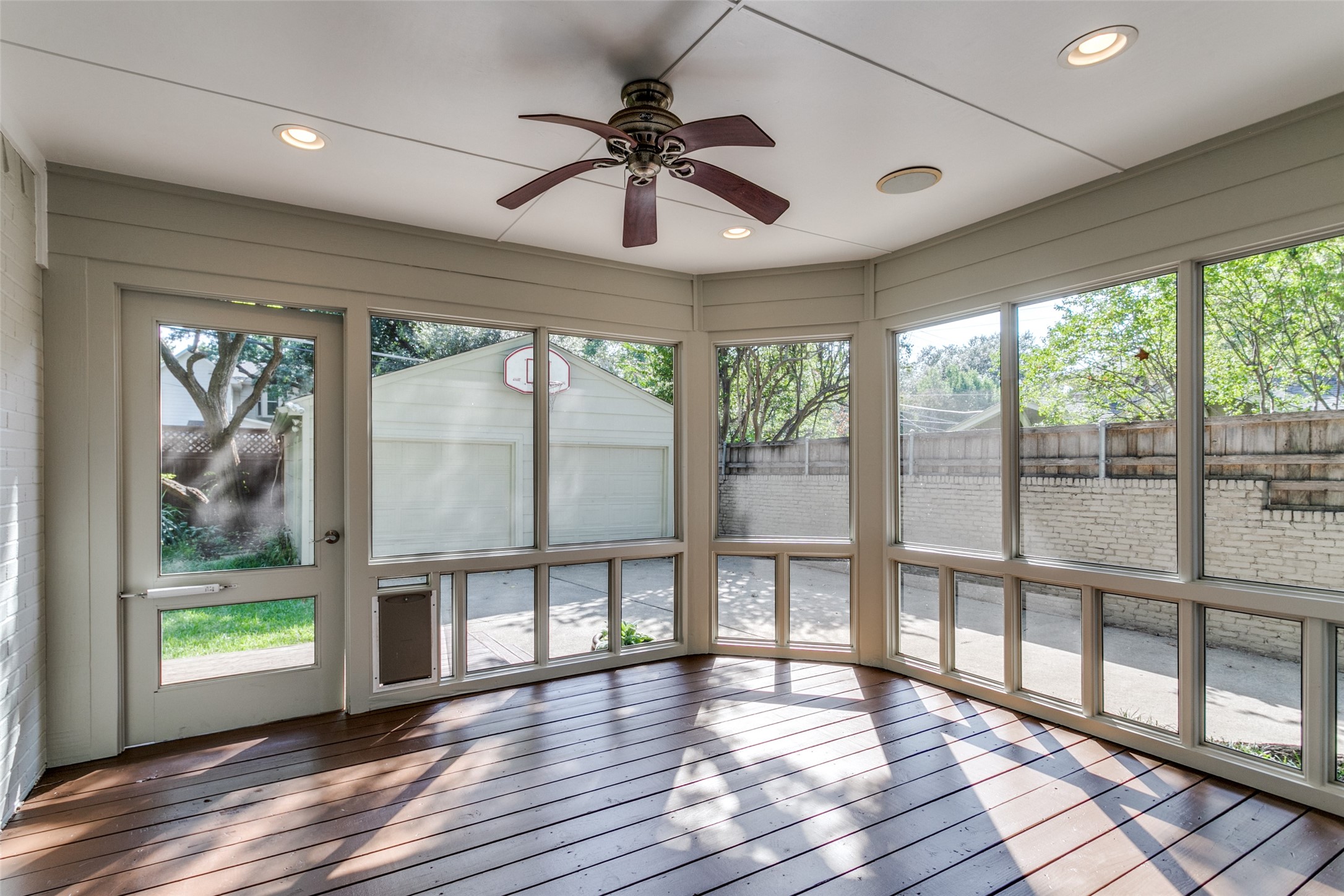 5408 Emerson Avenue Dallas TX 75209