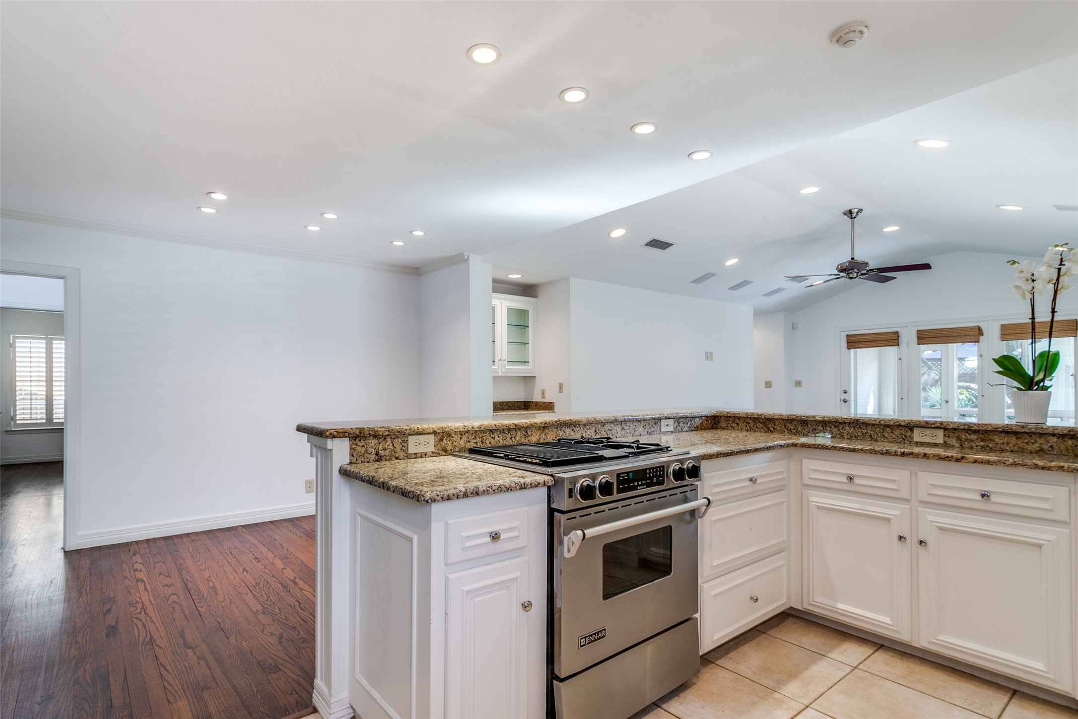 5408 Emerson Avenue Dallas TX 75209