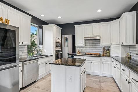 2204 Wembley Wood Lane Bedford TX 76022