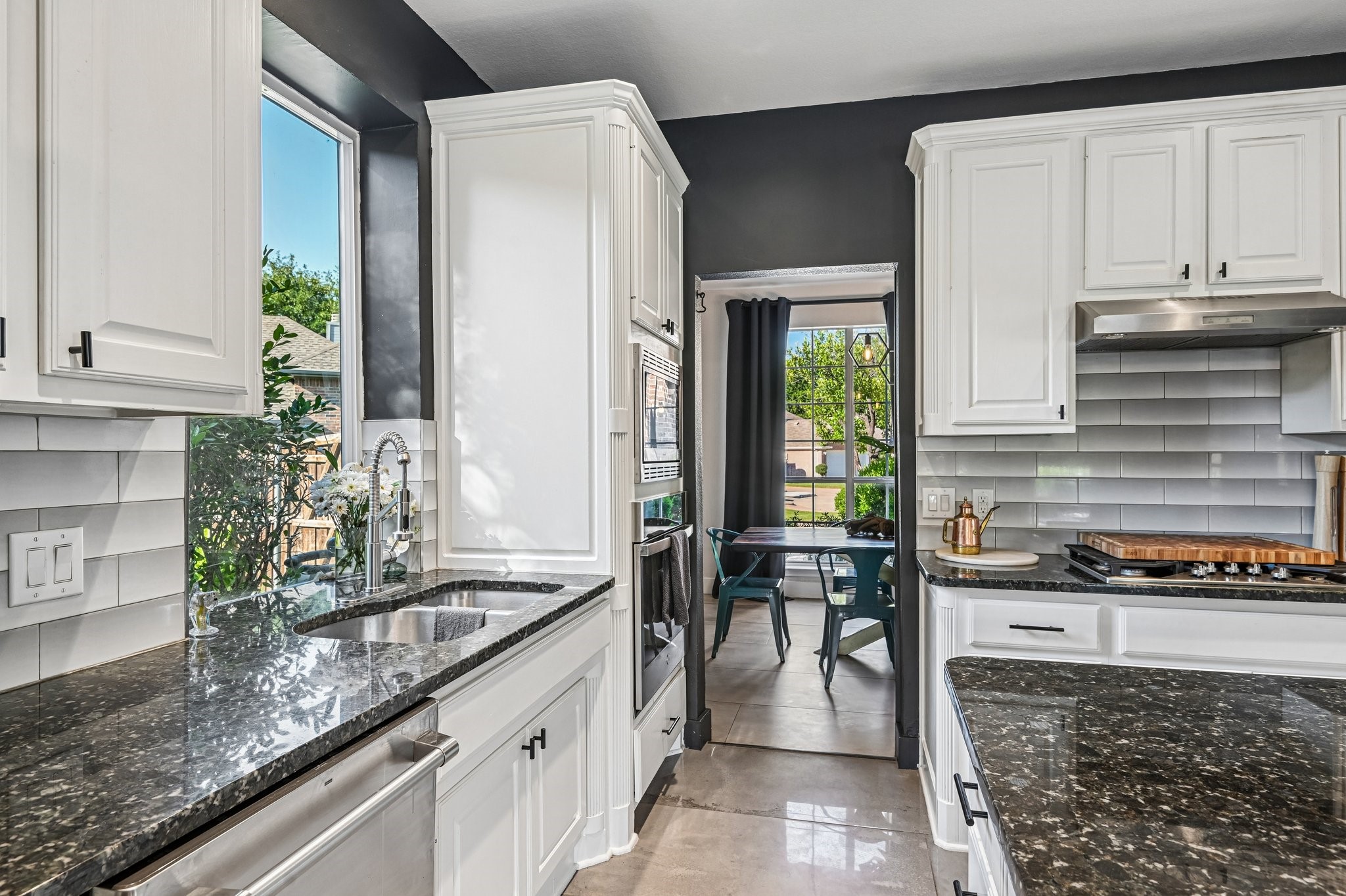 2204 Wembley Wood Lane Bedford TX 76022