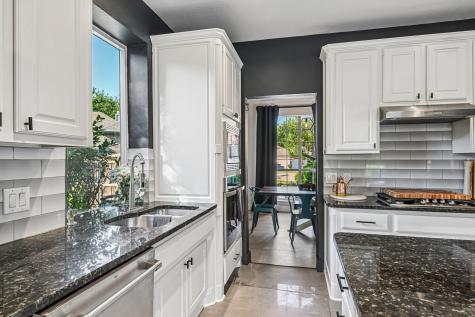 2204 Wembley Wood Lane Bedford TX 76022
