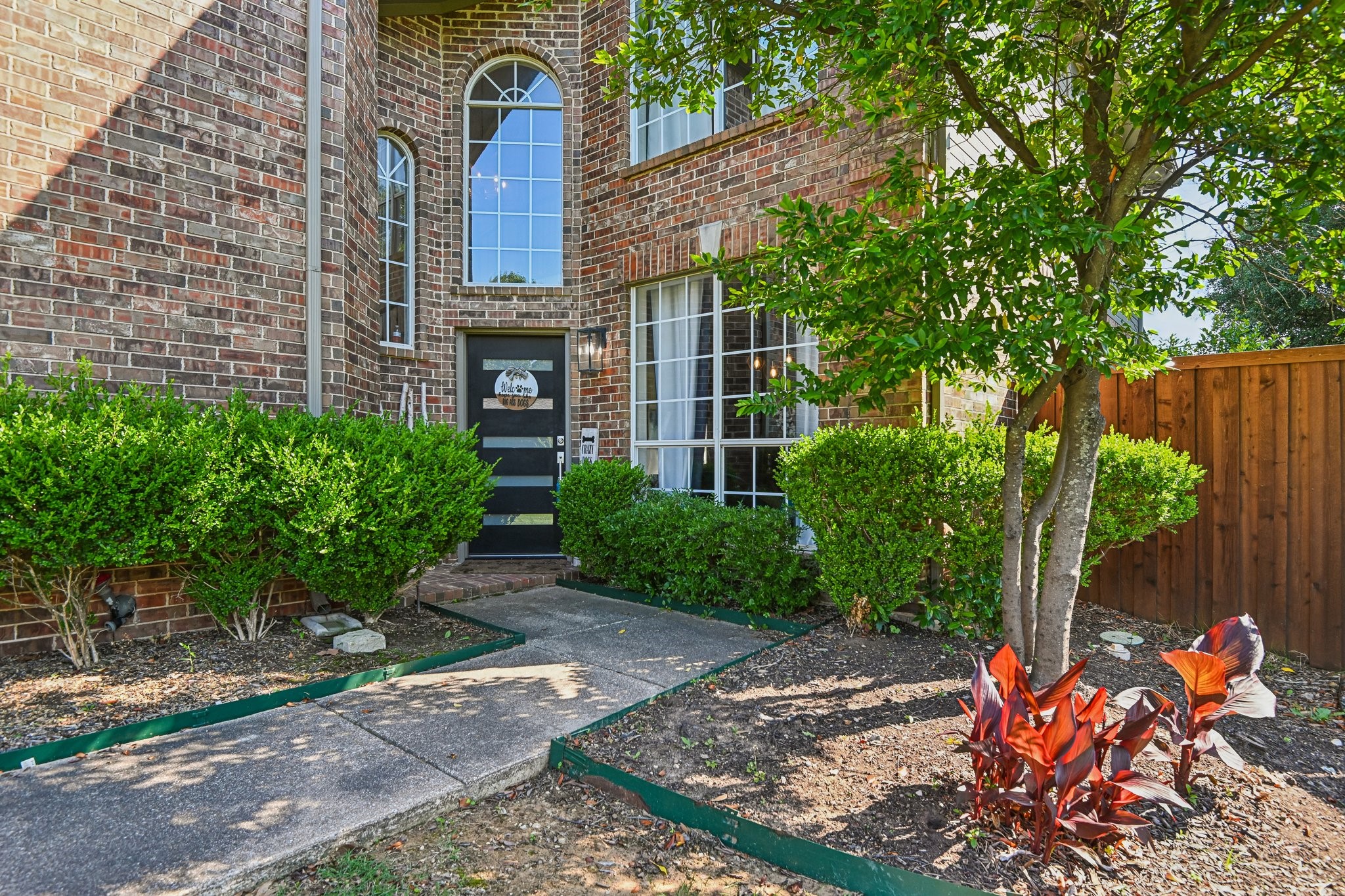 2204 Wembley Wood Lane Bedford TX 76022