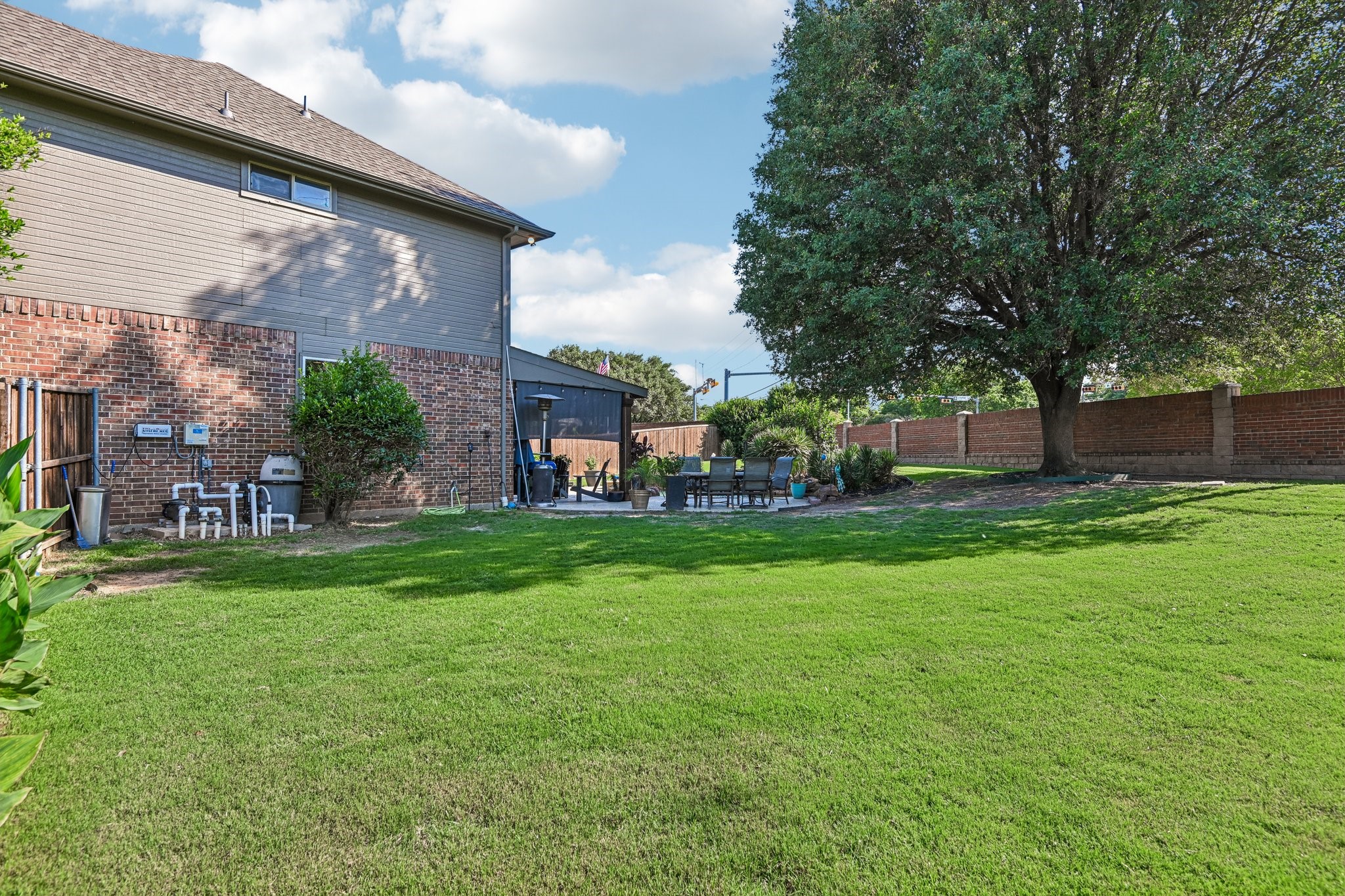 2204 Wembley Wood Lane Bedford TX 76022