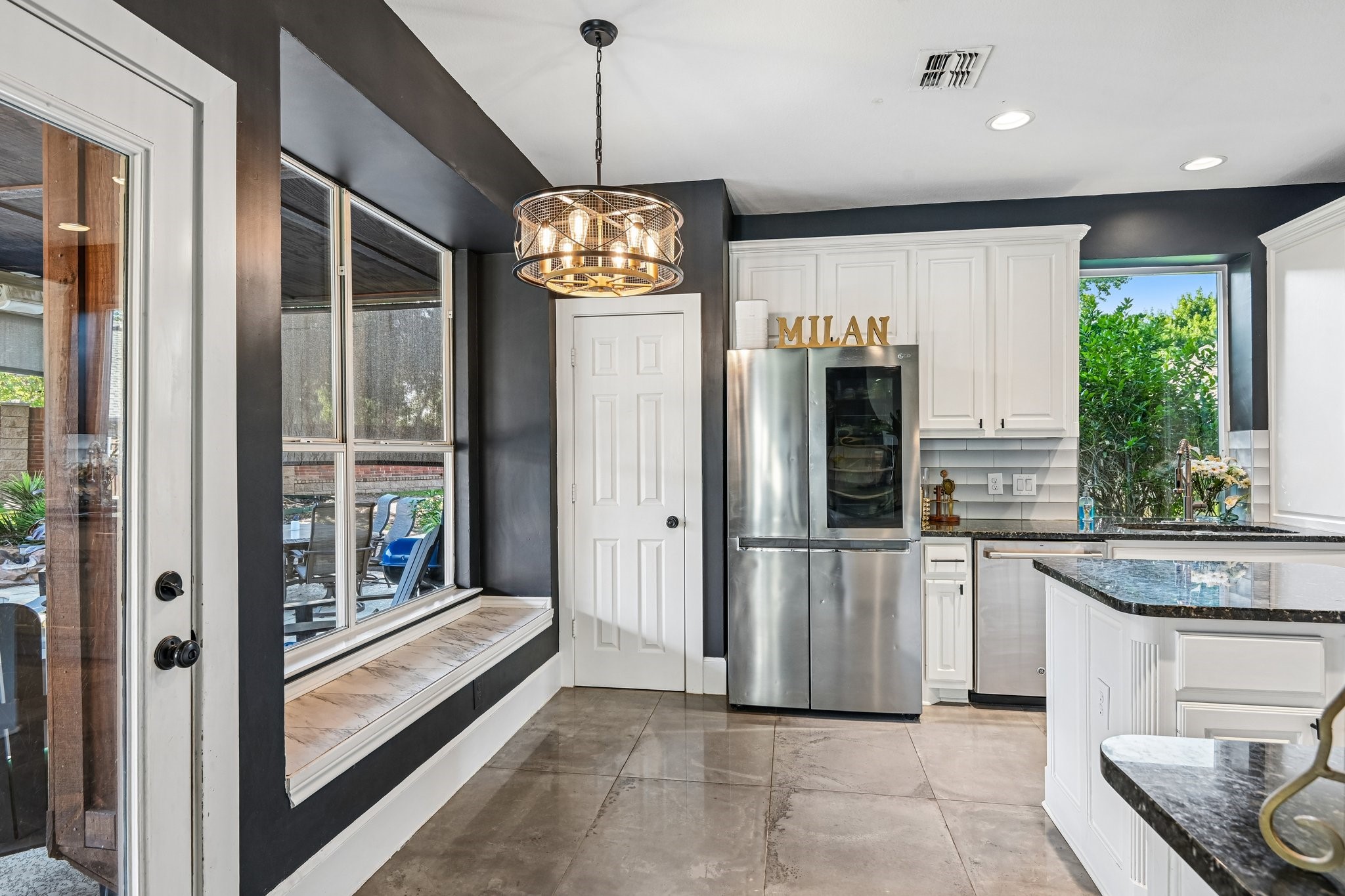 2204 Wembley Wood Lane Bedford TX 76022