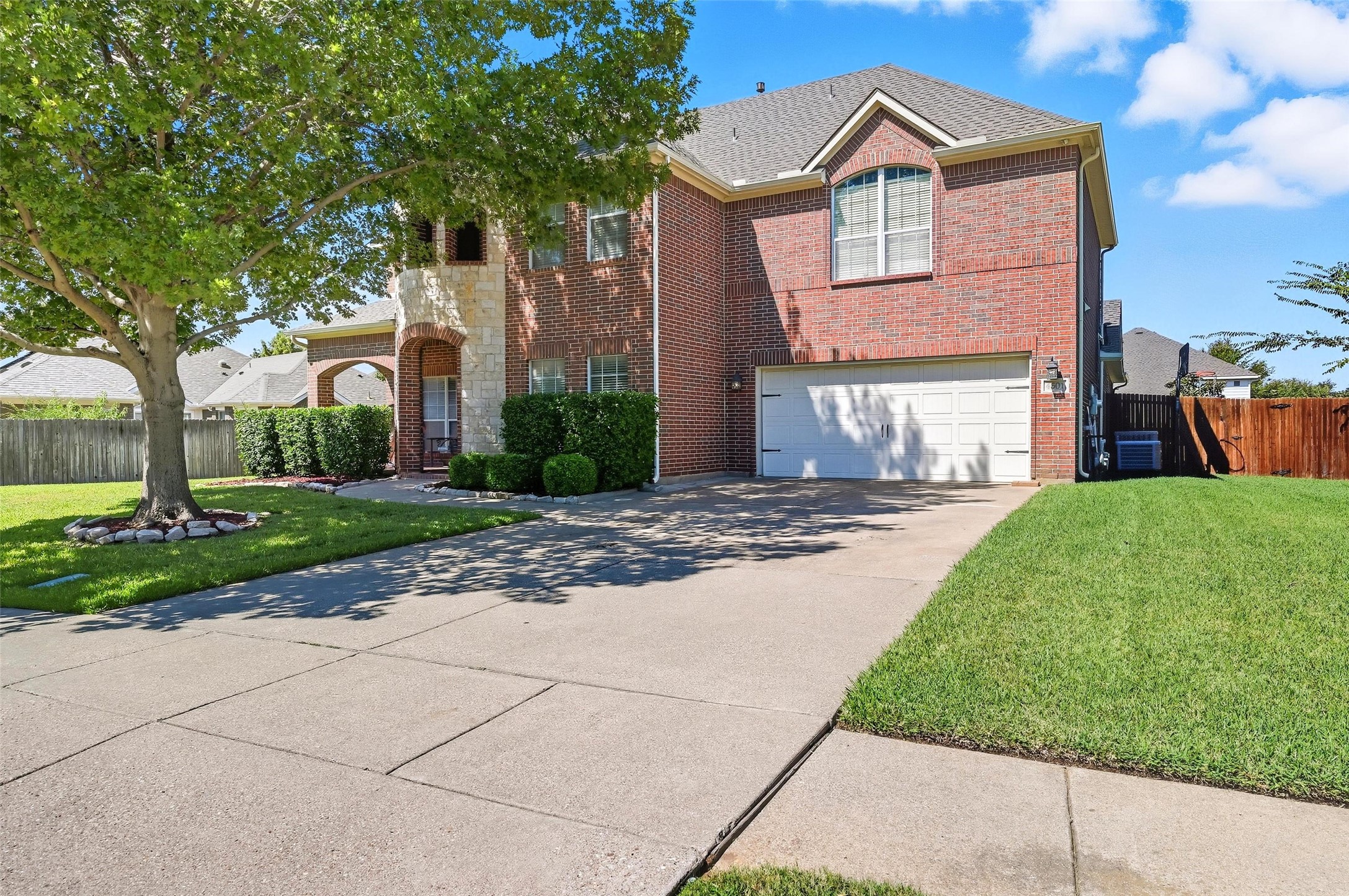 4501 Woodcrest Lane Mansfield TX 76063