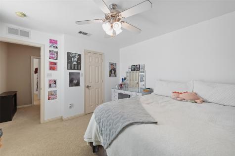 4501 Woodcrest Lane Mansfield TX 76063