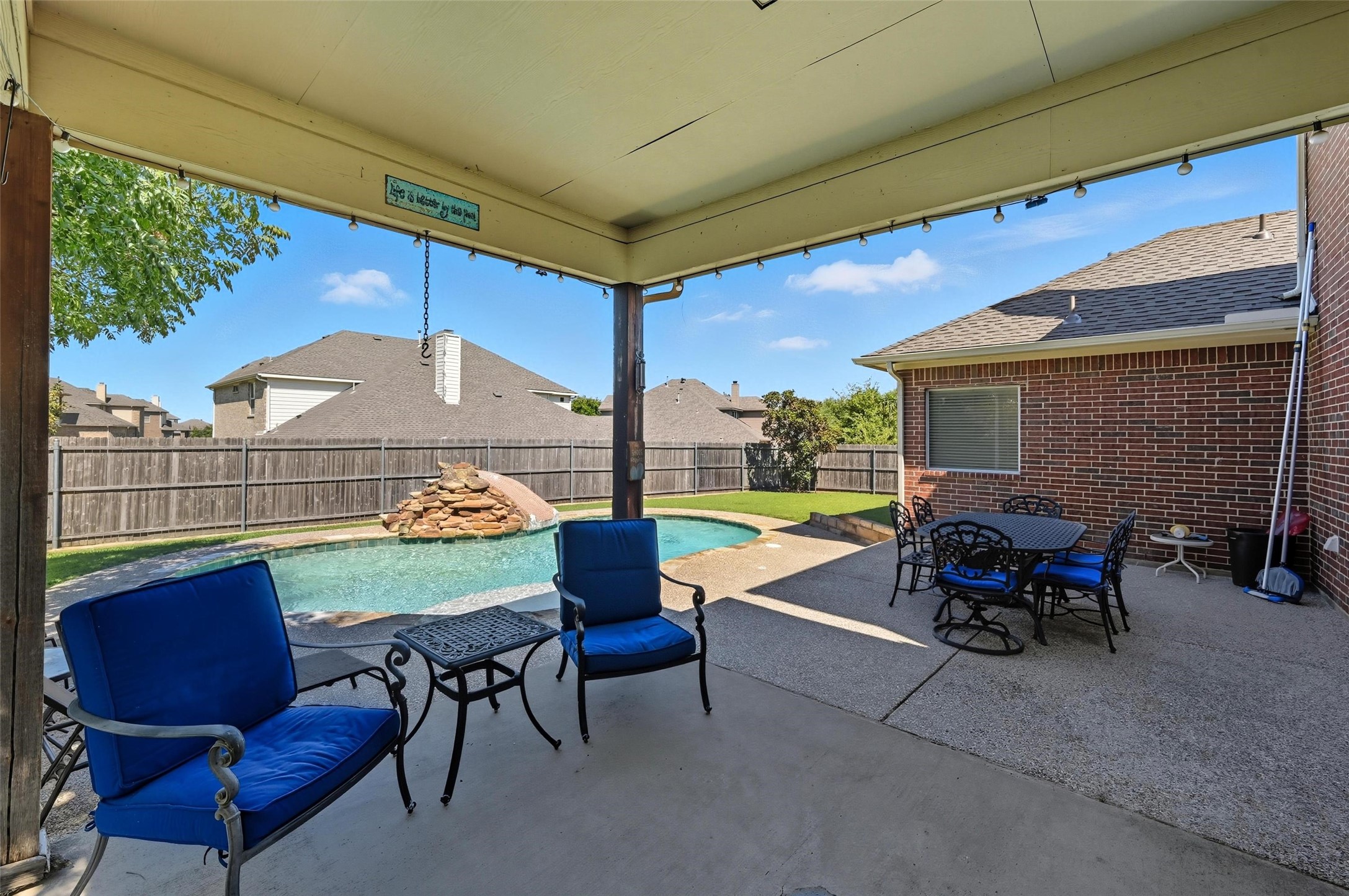 4501 Woodcrest Lane Mansfield TX 76063