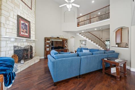 4501 Woodcrest Lane Mansfield TX 76063
