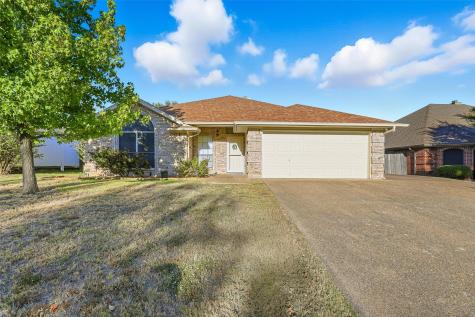 1128 Windy Meadows Drive Burleson TX 76028