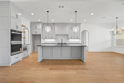 1001 Tobey Court Aledo TX 76008