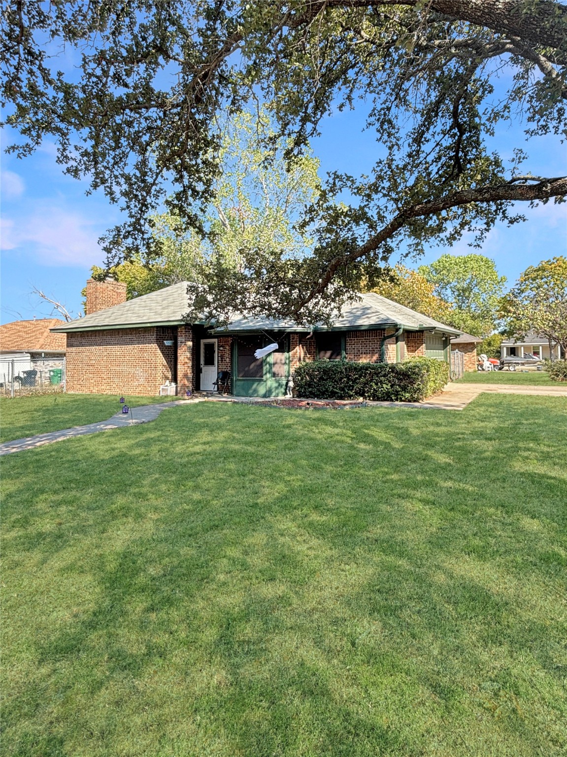 3033 Oakshire Street Denton TX 76209