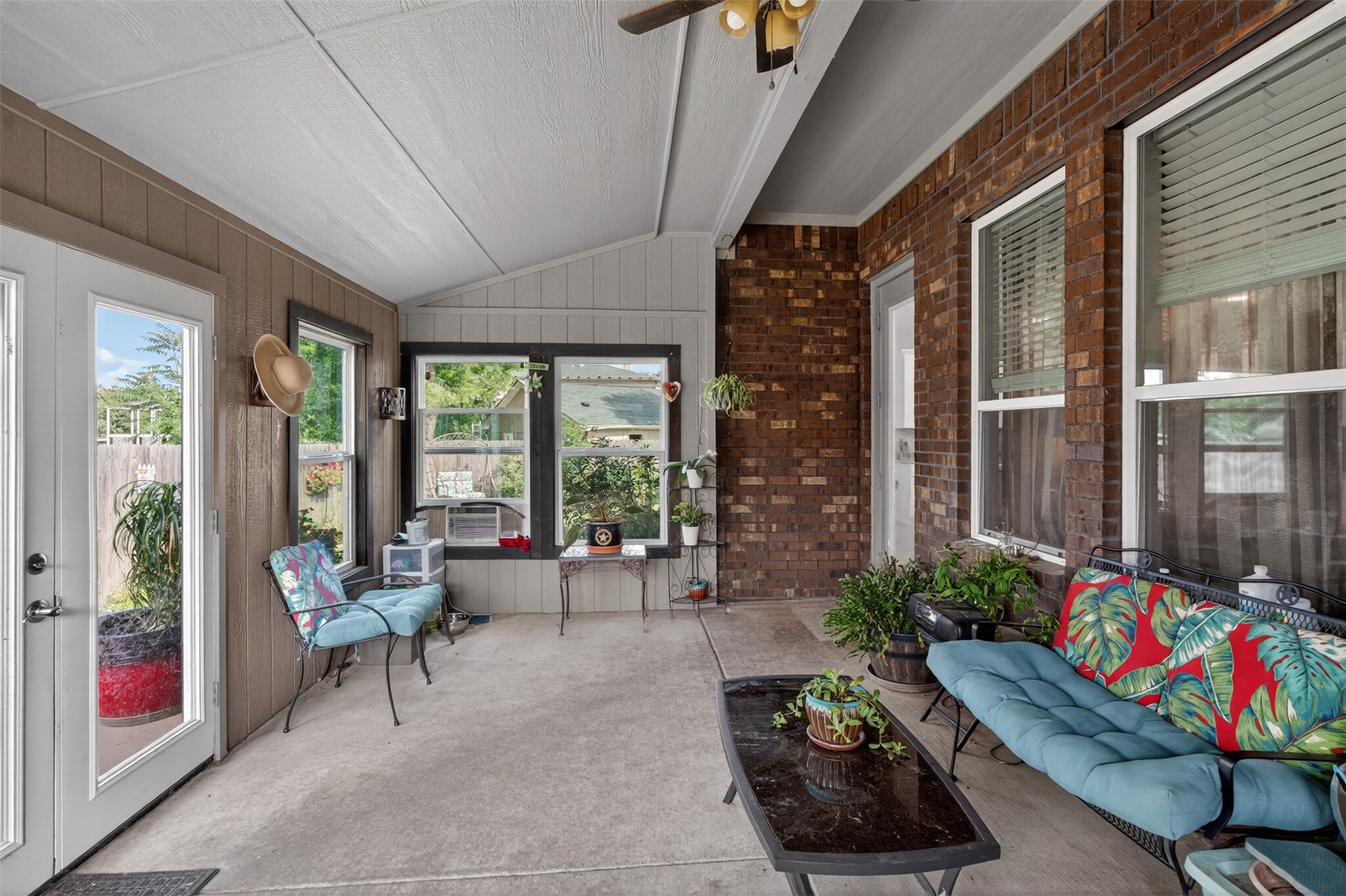 108 Mcanear Street Cleburne TX 76033