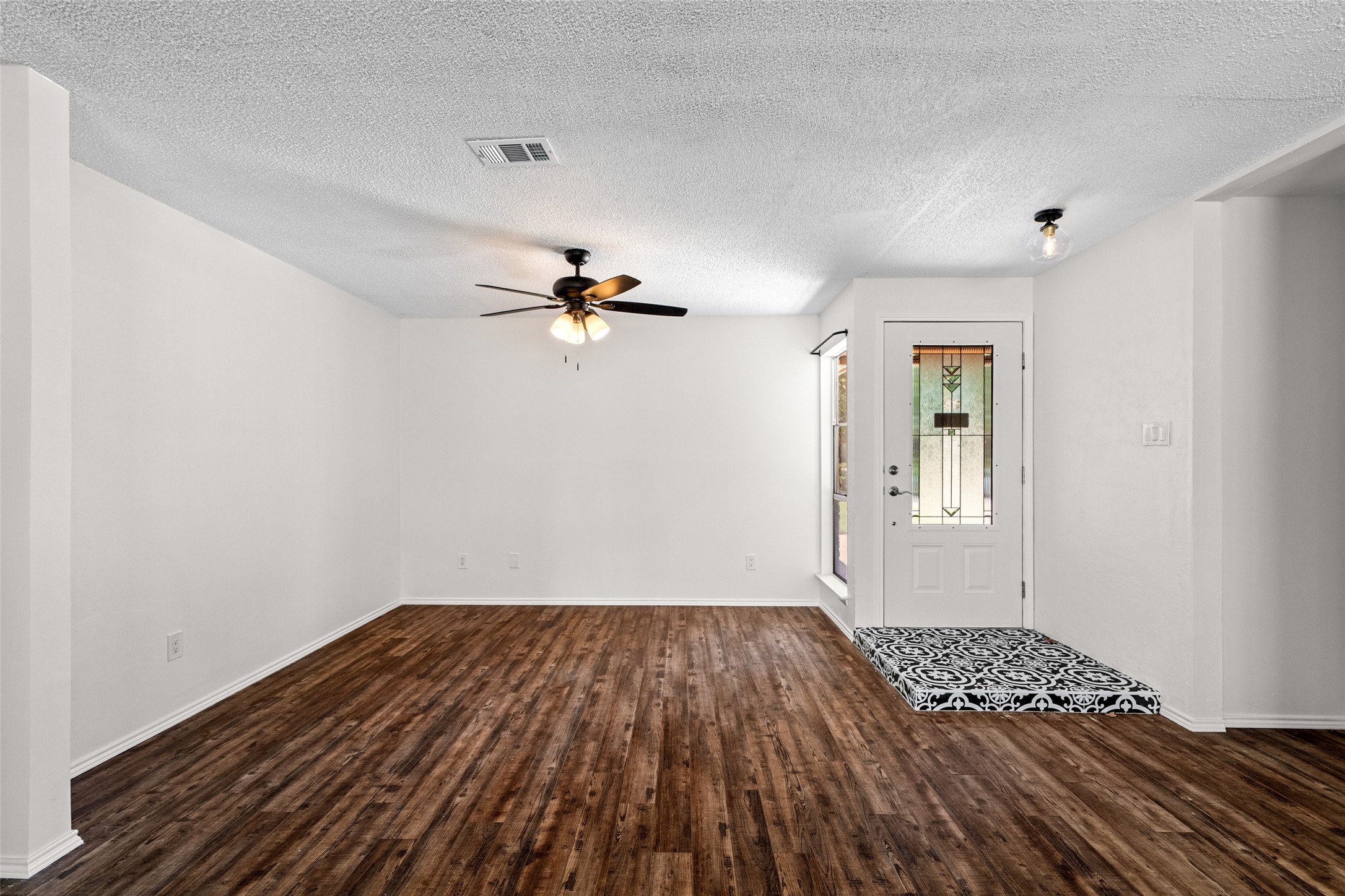 629 Bur Oak Drive Irving TX 75060