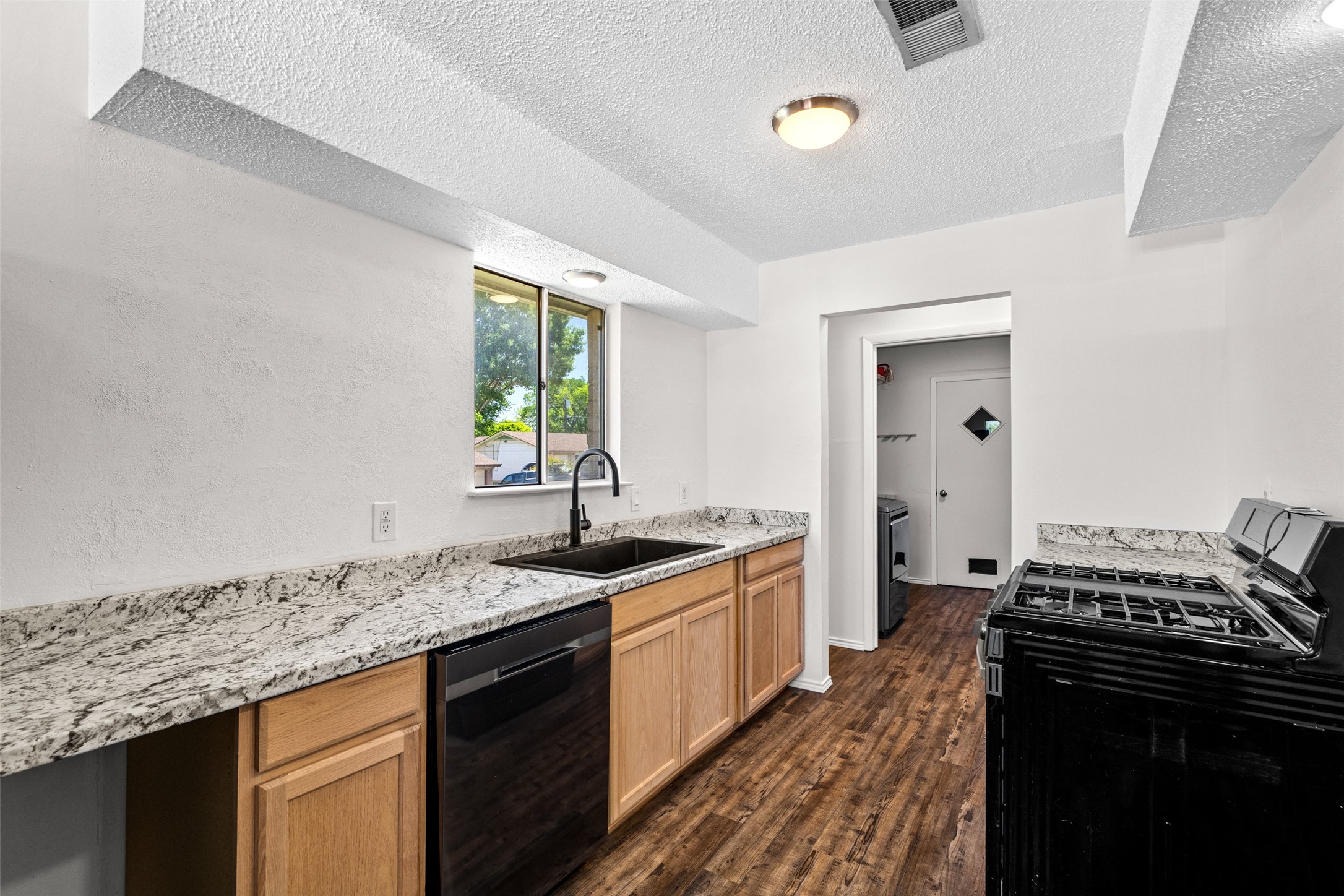 629 Bur Oak Drive Irving TX 75060