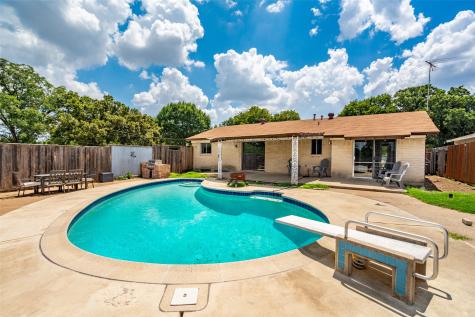 629 Bur Oak Drive Irving TX 75060