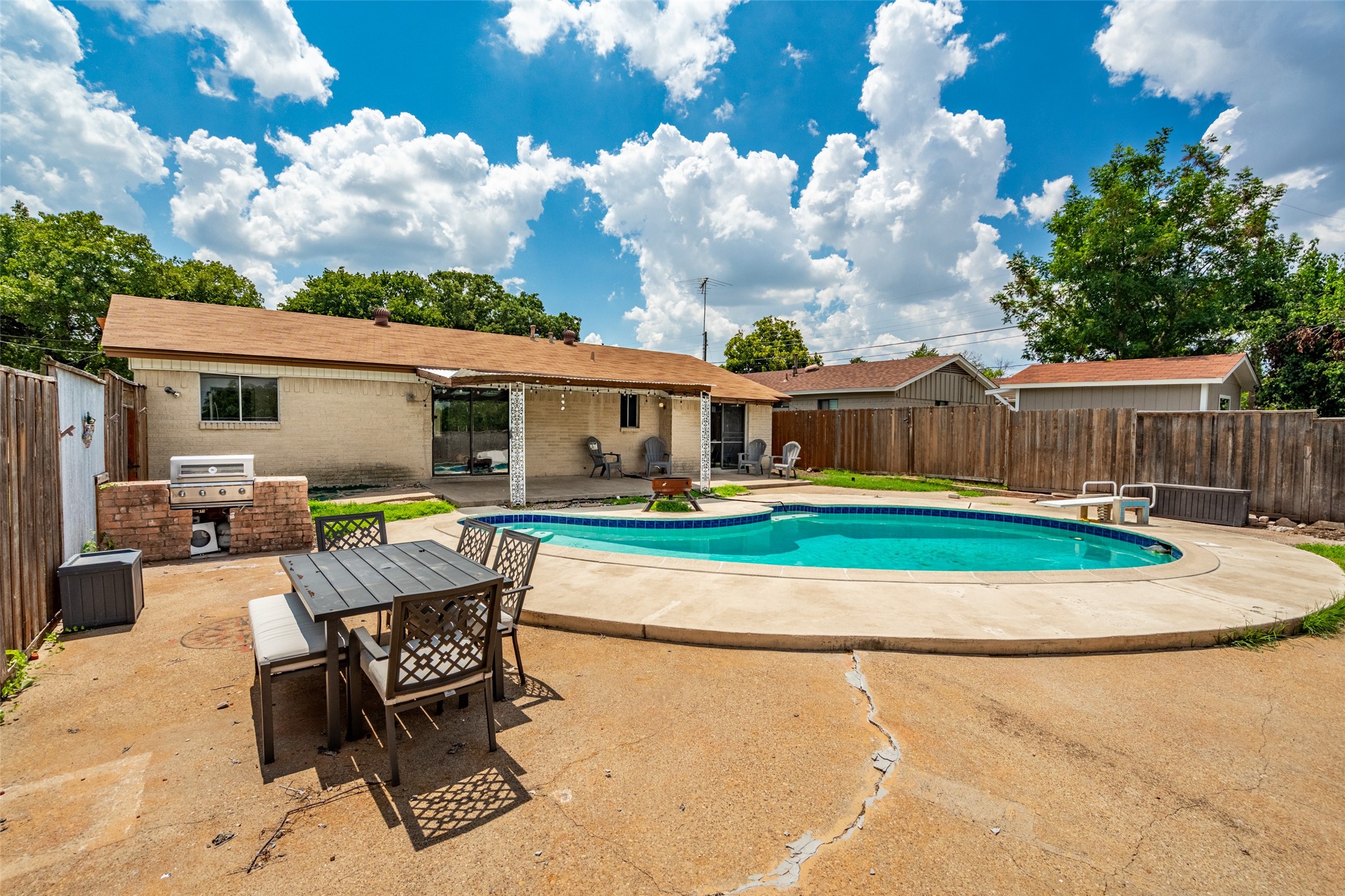 629 Bur Oak Drive Irving TX 75060